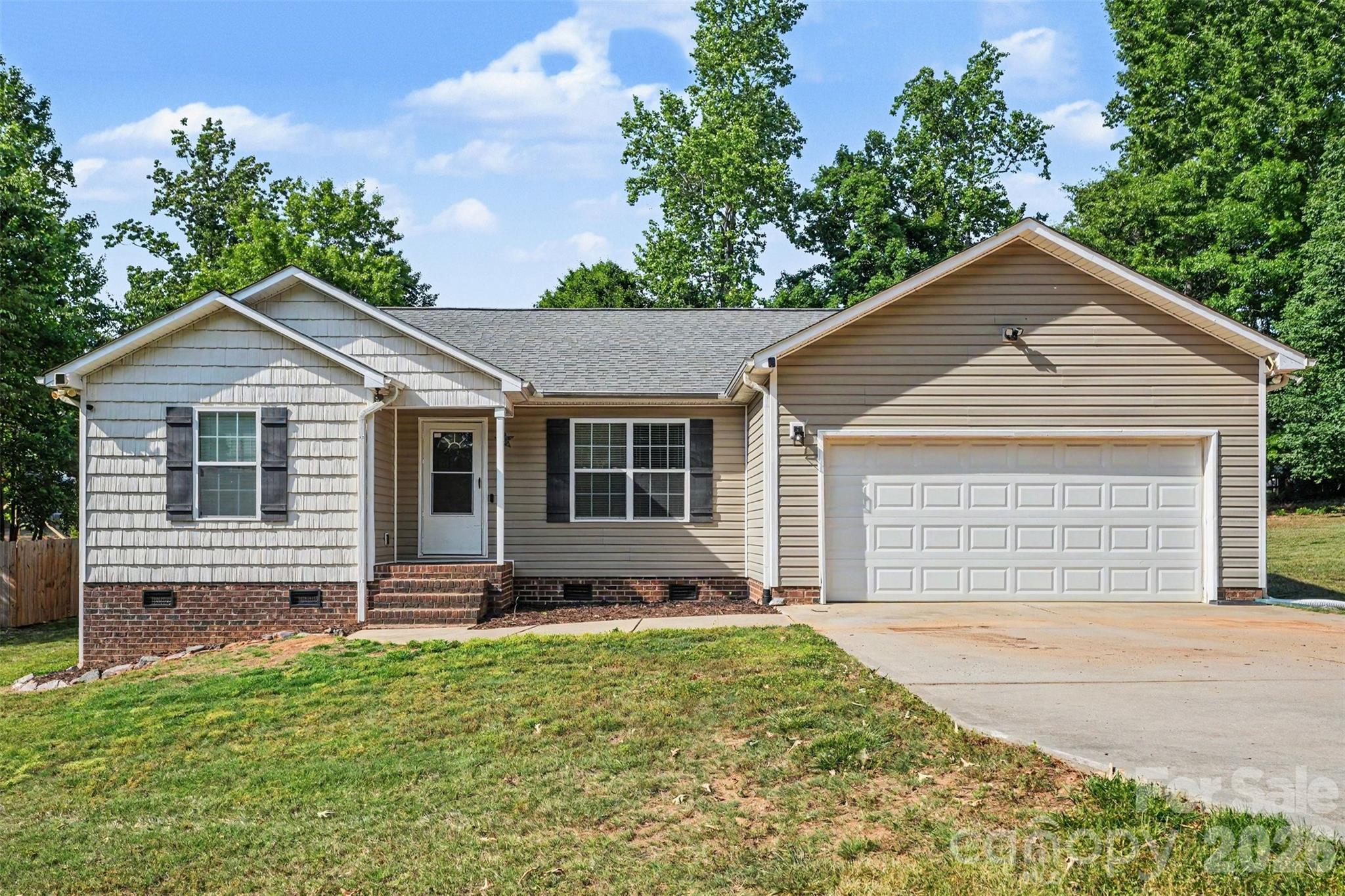 150 Swann Crossing Lane — Statesville
