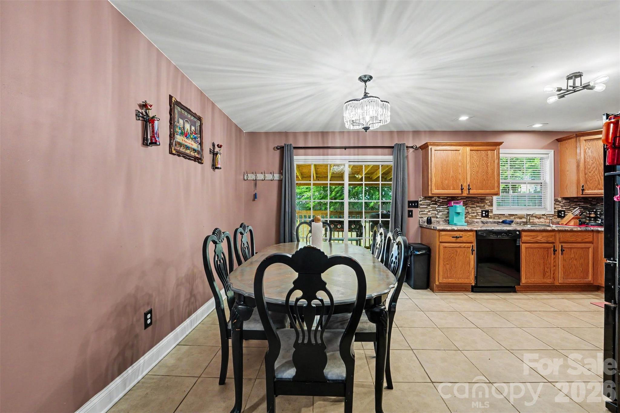 150 Swann Crossing Lane — Statesville