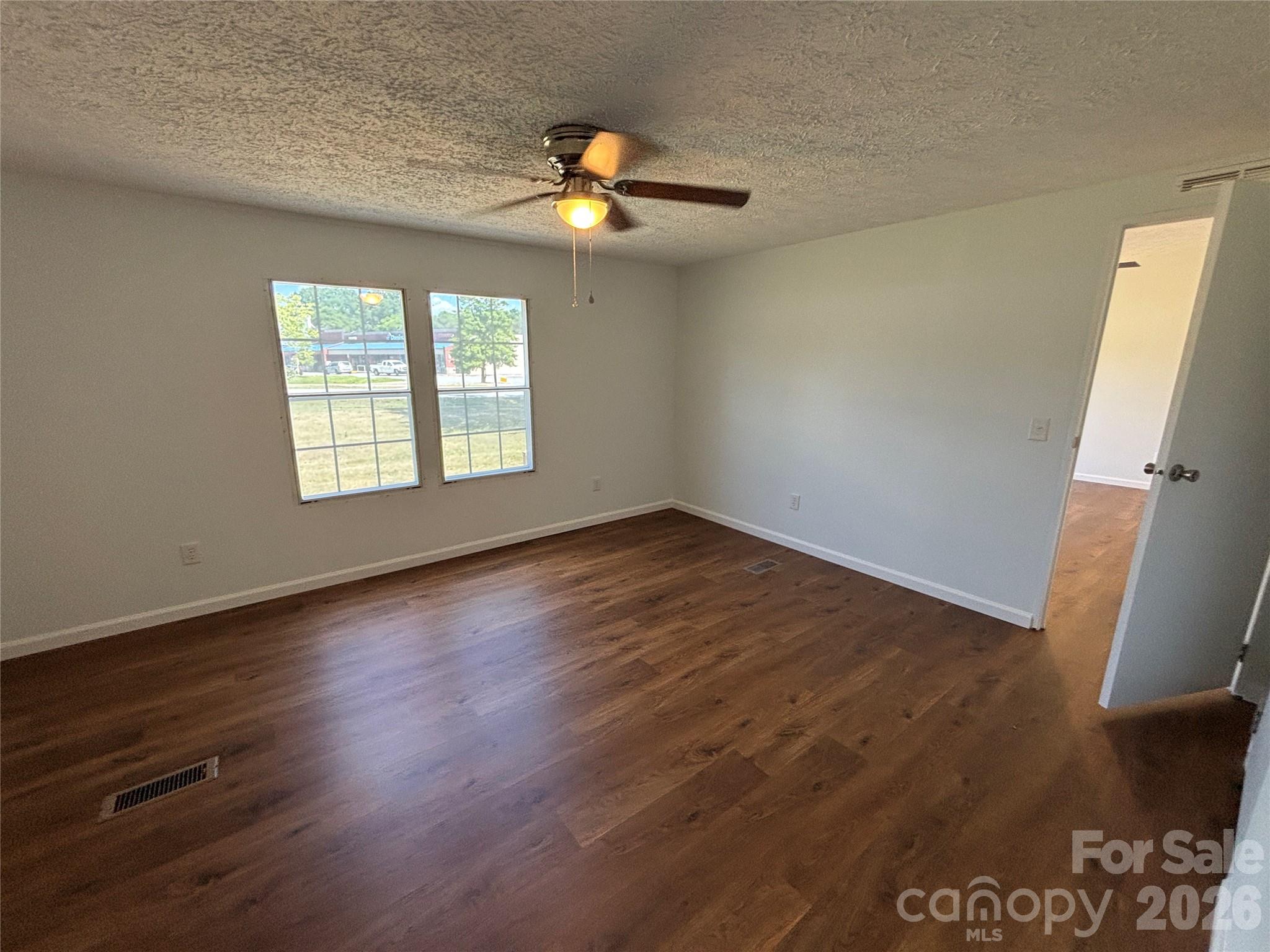 559 School Drive — Taylorsville