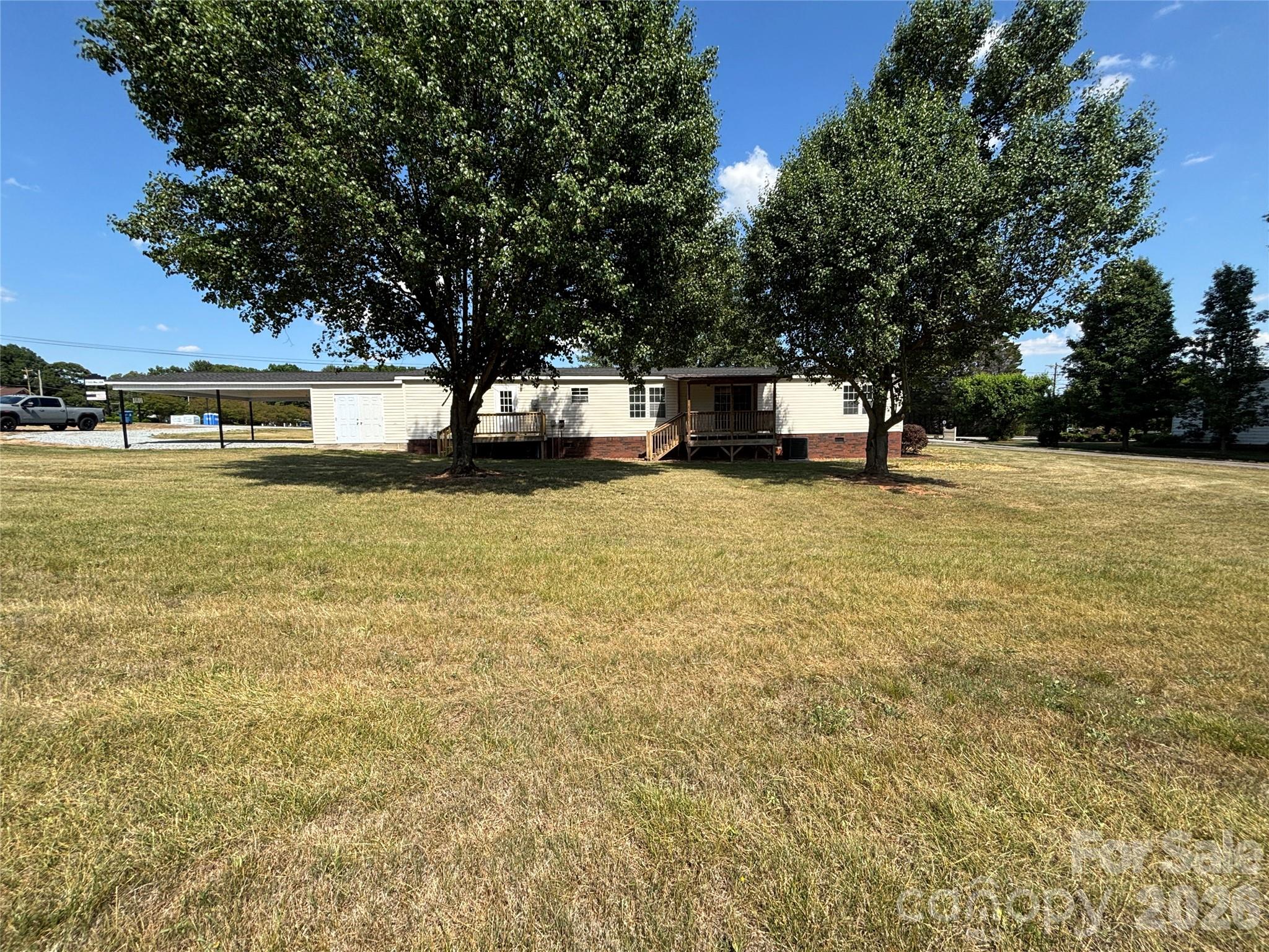 559 School Drive — Taylorsville