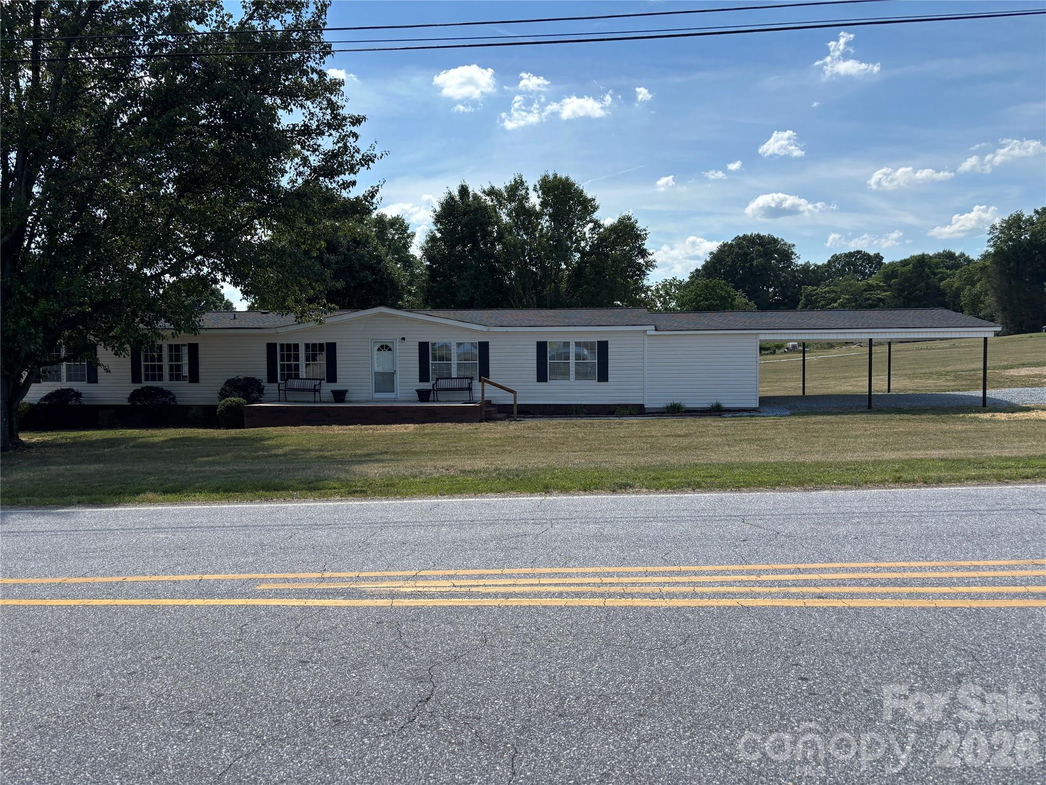 559 School Drive — Taylorsville