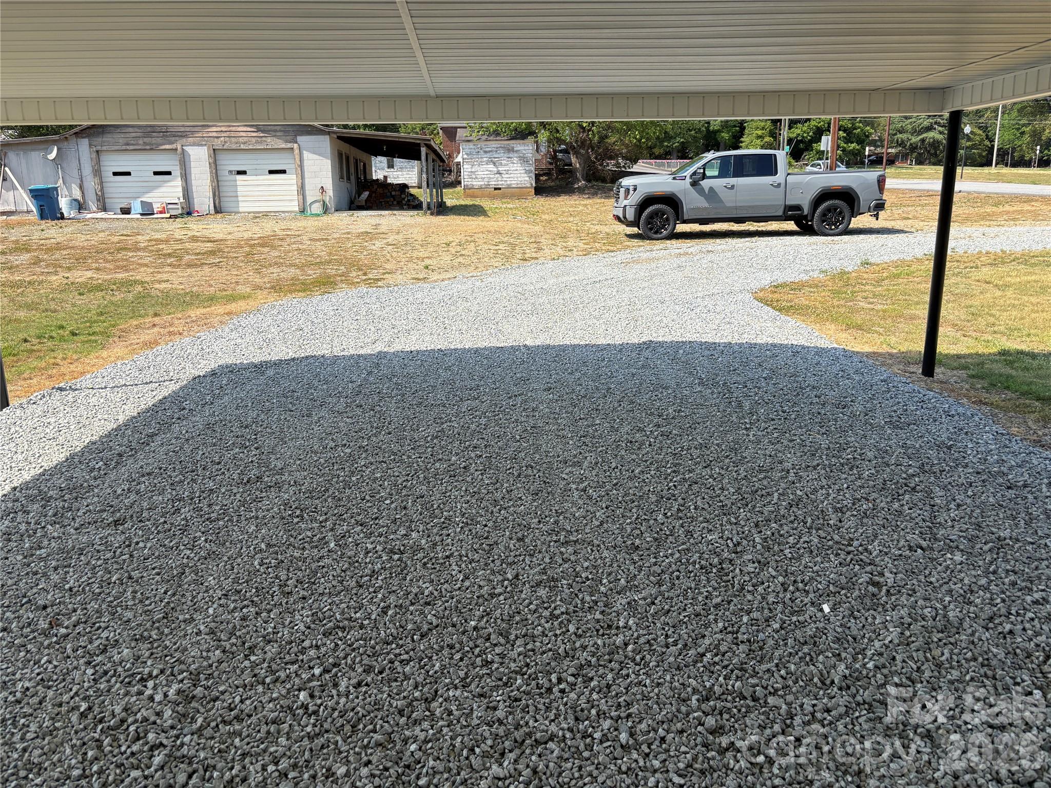 559 School Drive — Taylorsville