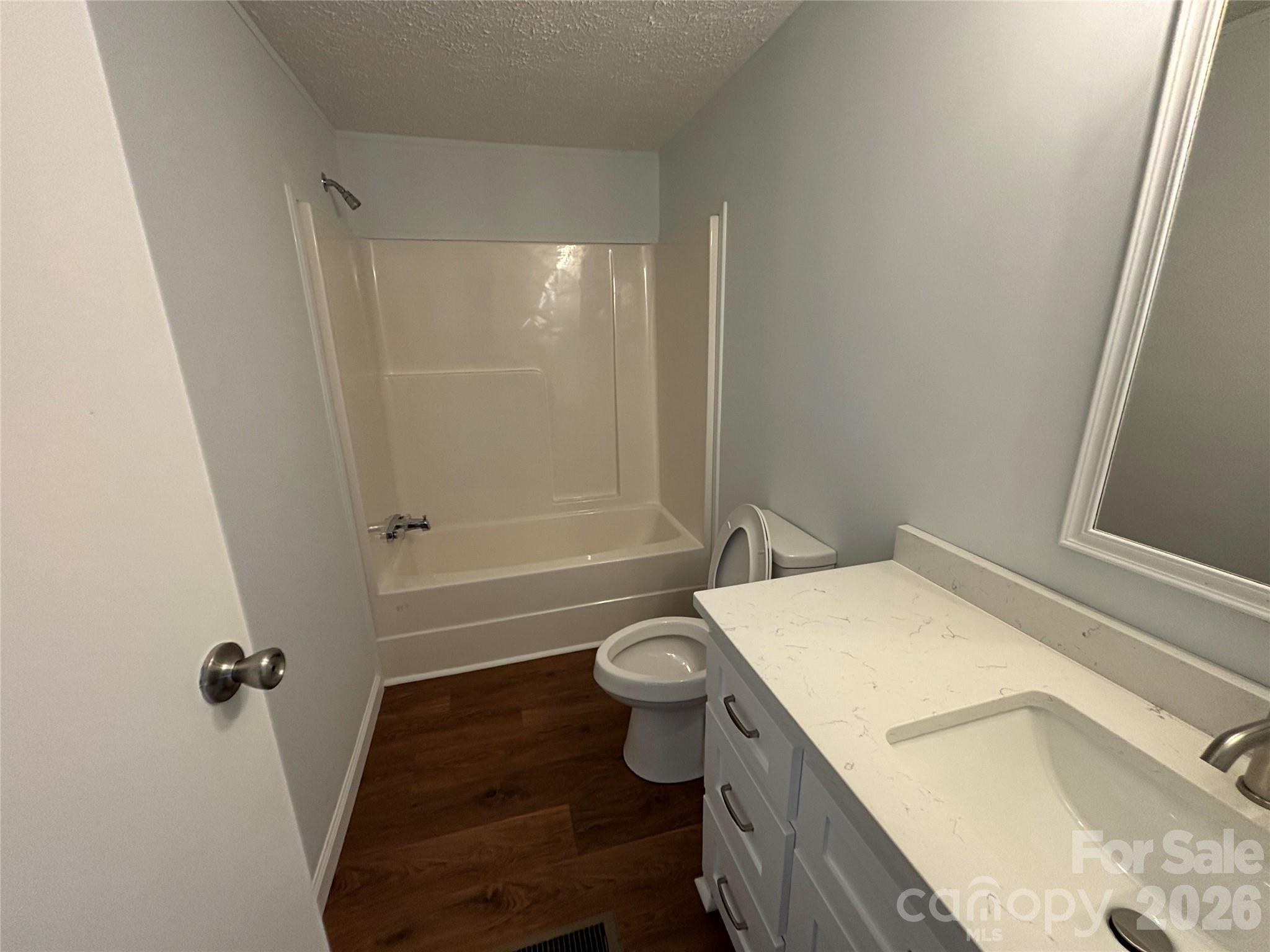 559 School Drive — Taylorsville