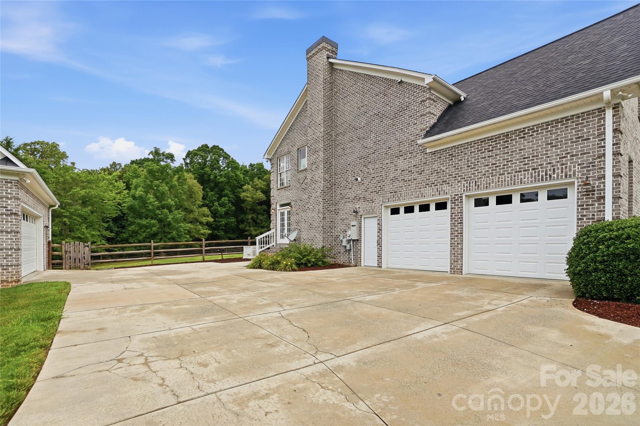 4561 Chanel Court — Concord
