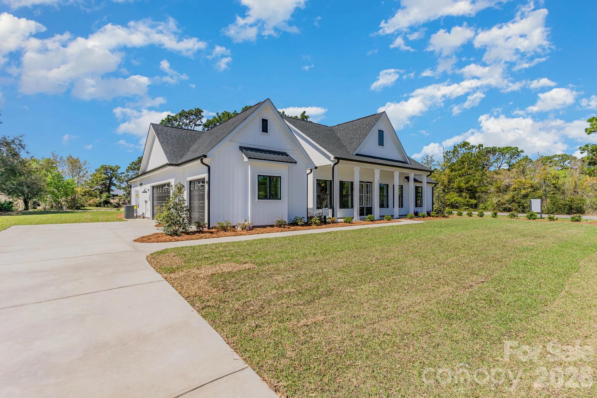 512 Barefoot Lane — Clover