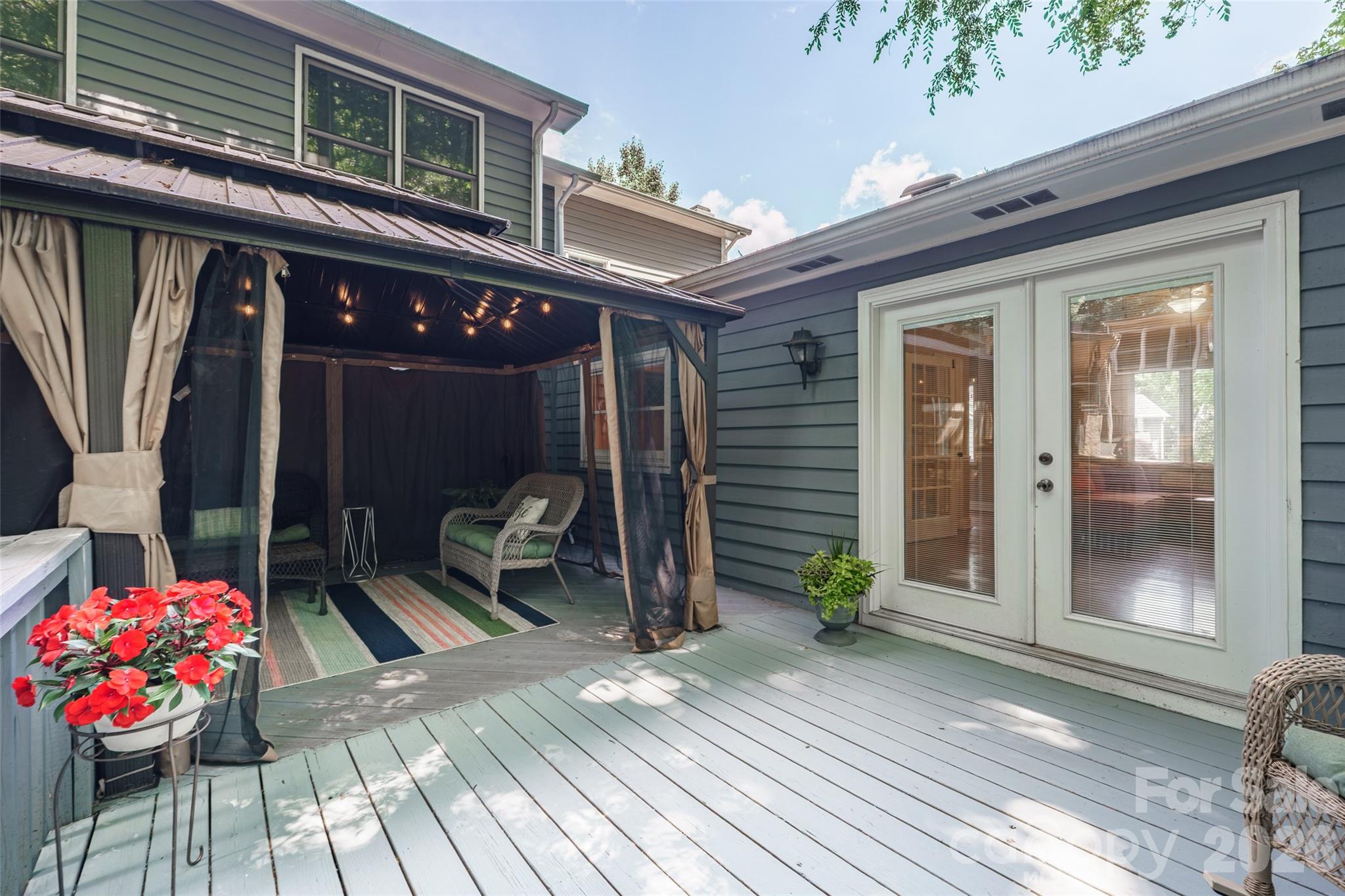 19017 Kailua Circle — Tega Cay