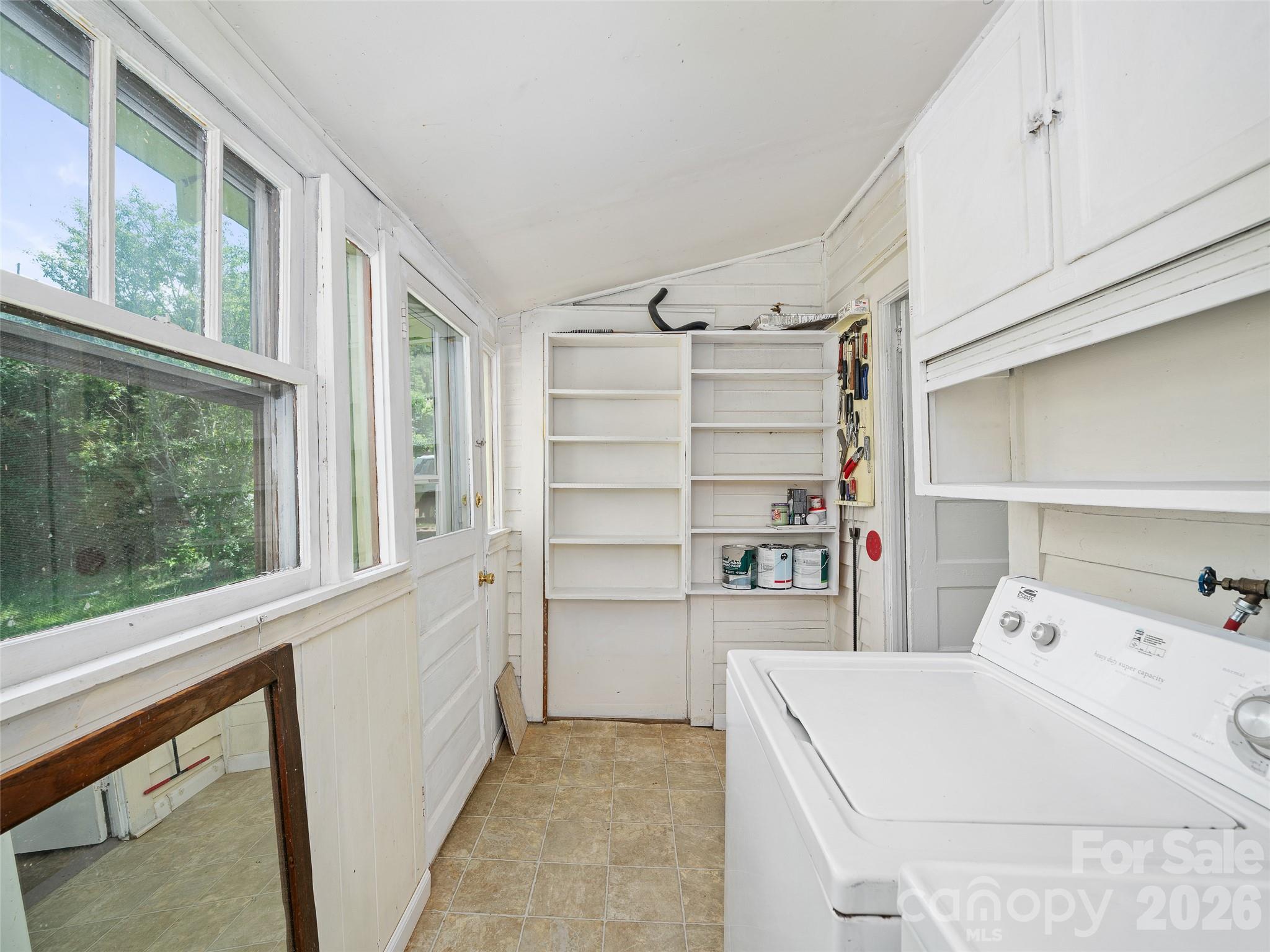 9 Ivy Street — Burnsville
