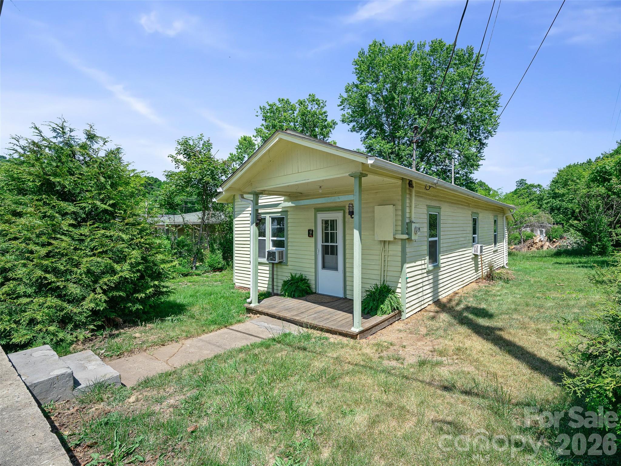 9 Ivy Street — Burnsville