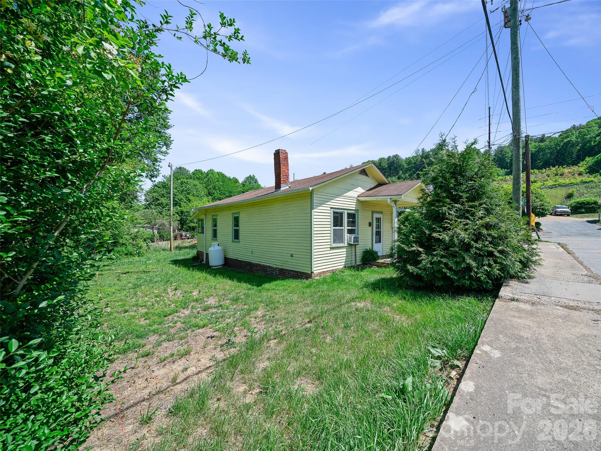 9 Ivy Street — Burnsville