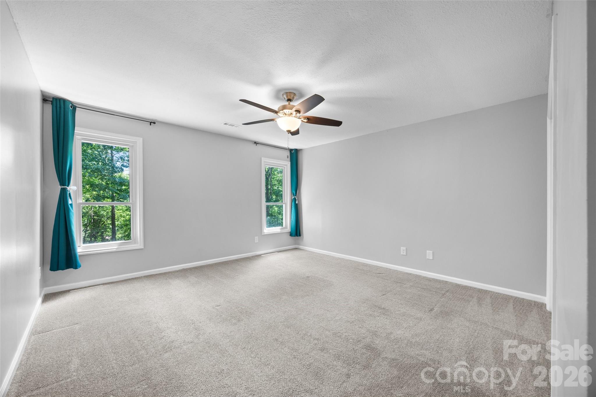 7057 Mariners Court — Tega Cay
