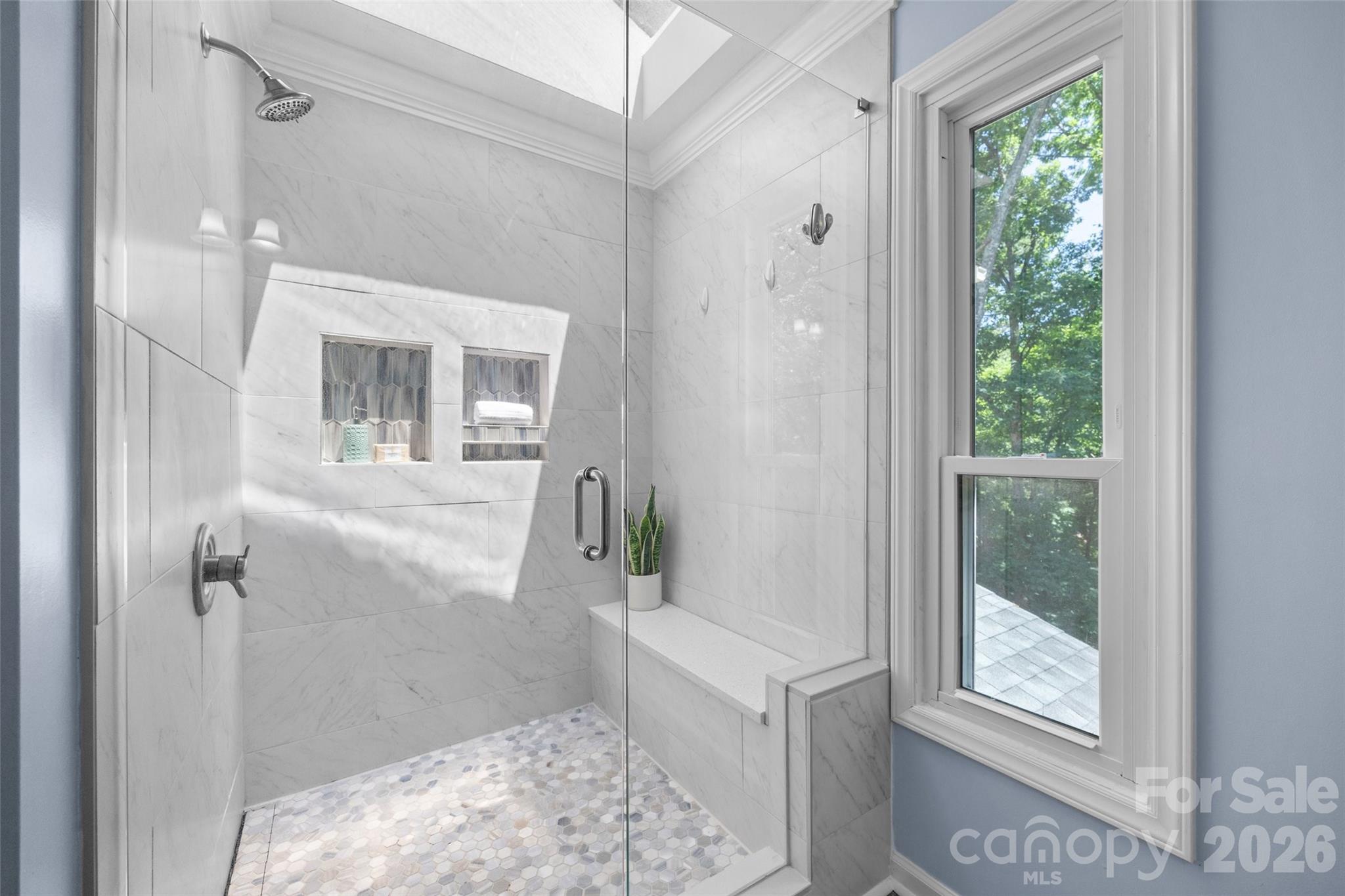 7057 Mariners Court — Tega Cay