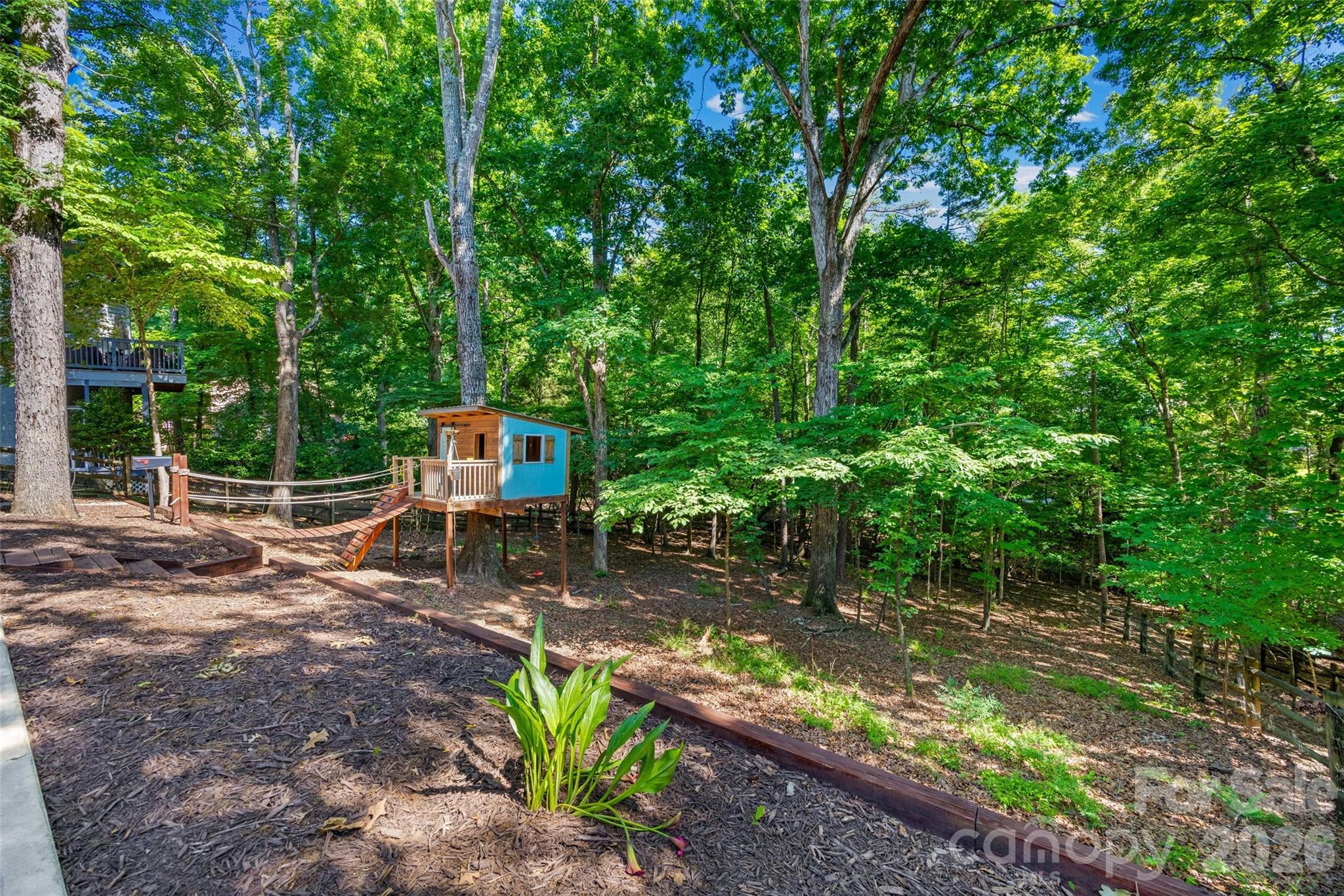 7057 Mariners Court — Tega Cay