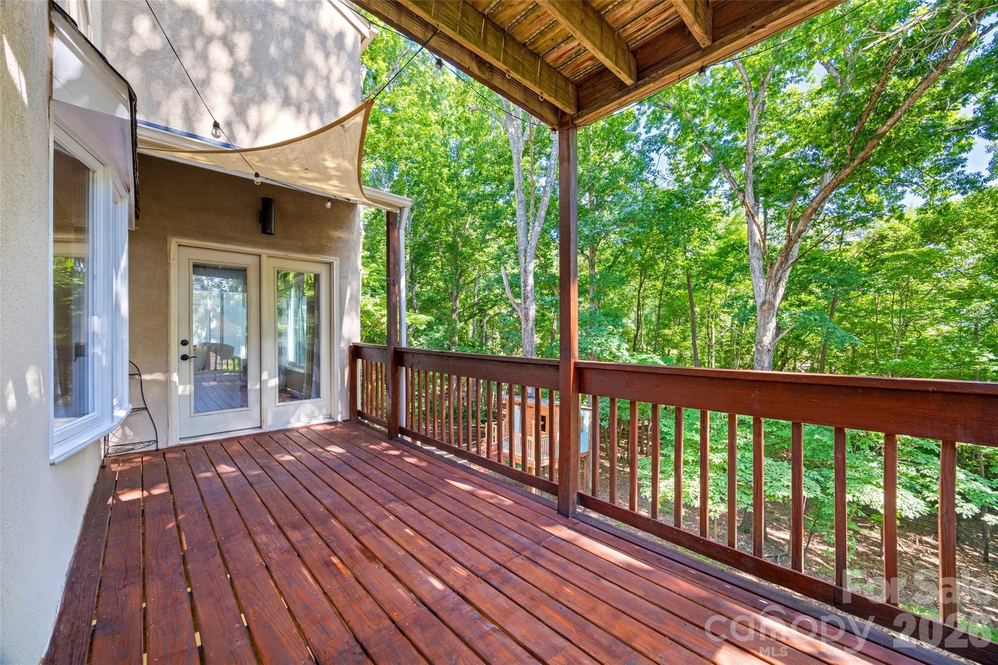 7057 Mariners Court — Tega Cay