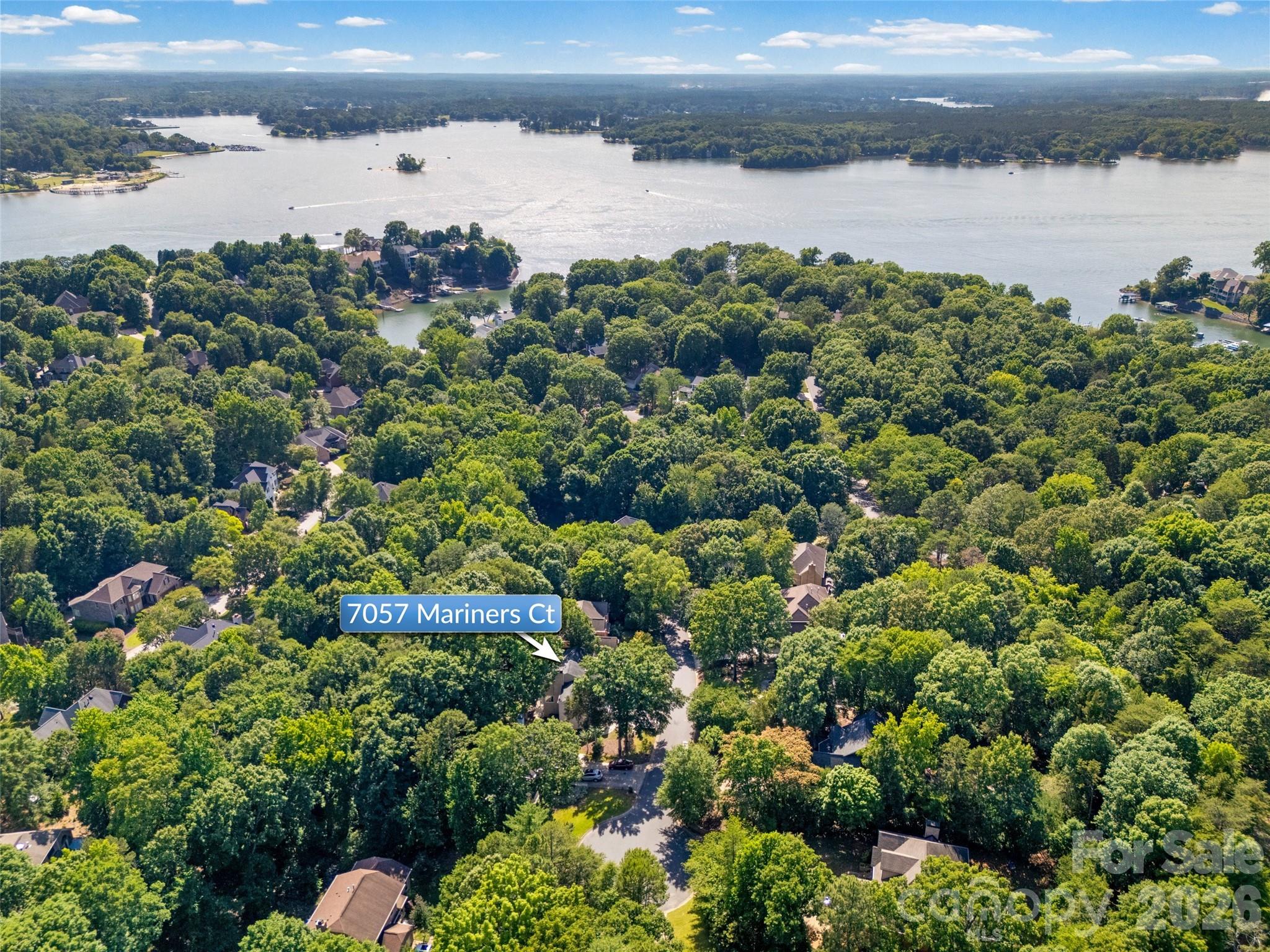 7057 Mariners Court — Tega Cay