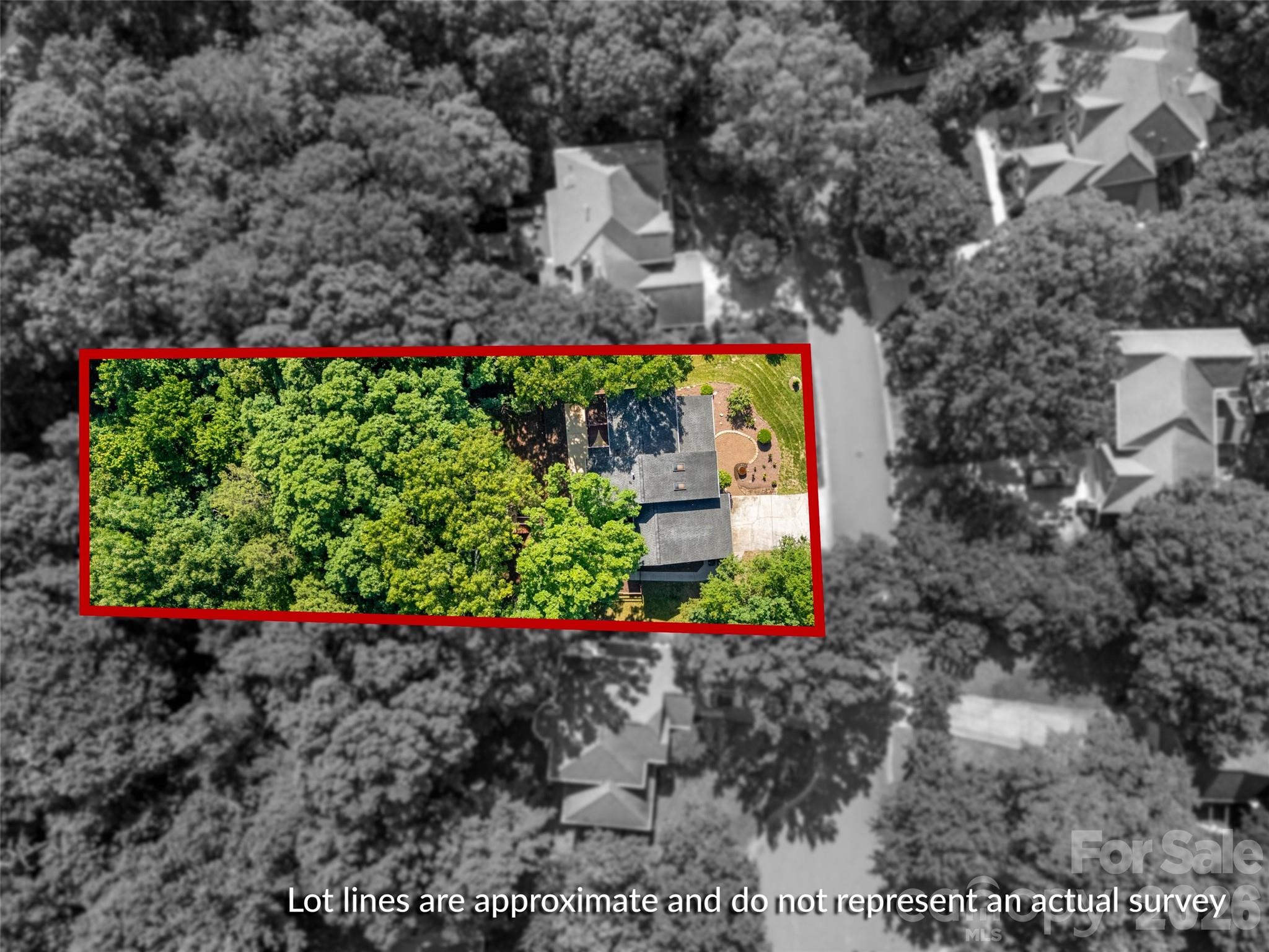 7057 Mariners Court — Tega Cay