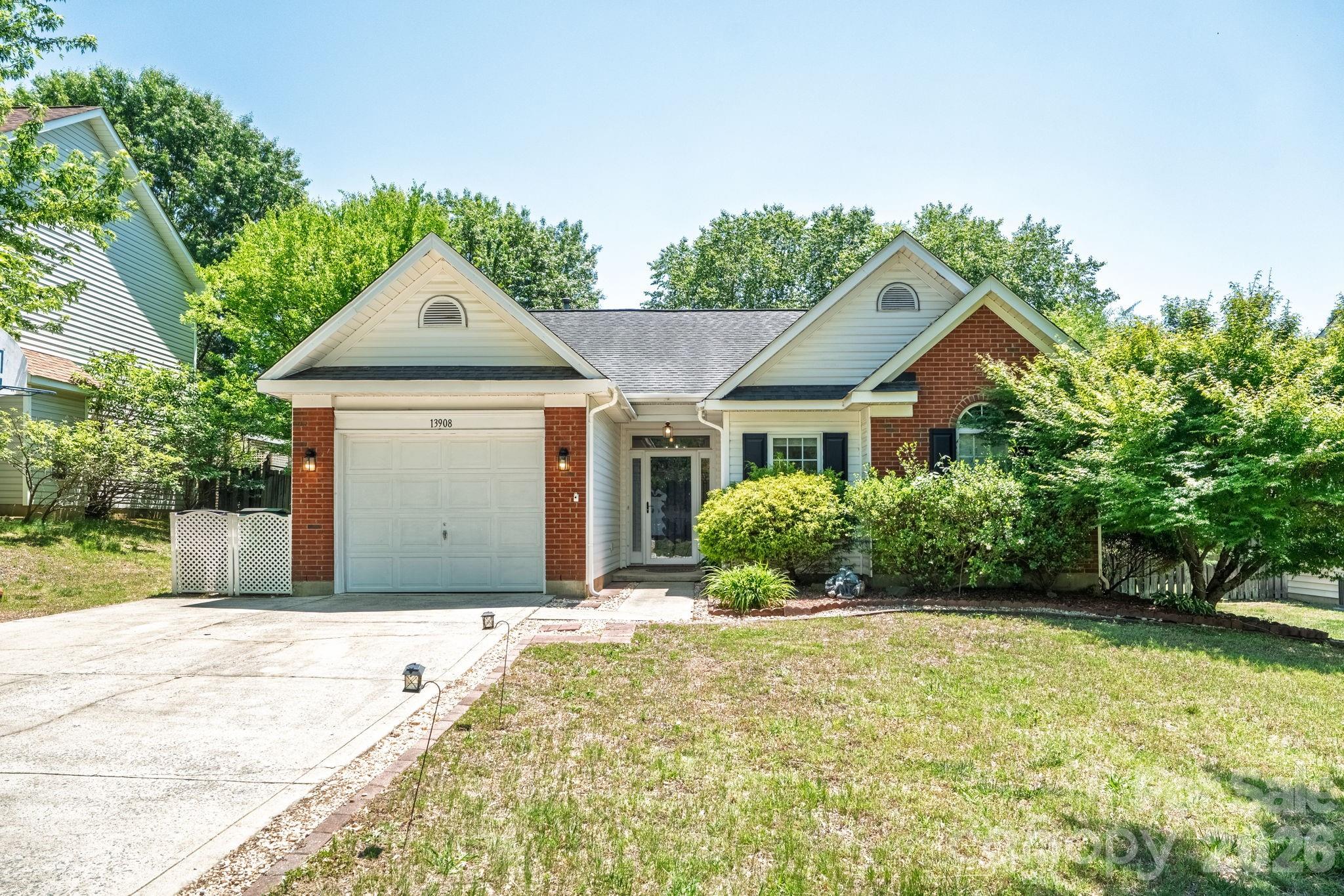 13908 Mcgloughlin Way Court — Charlotte