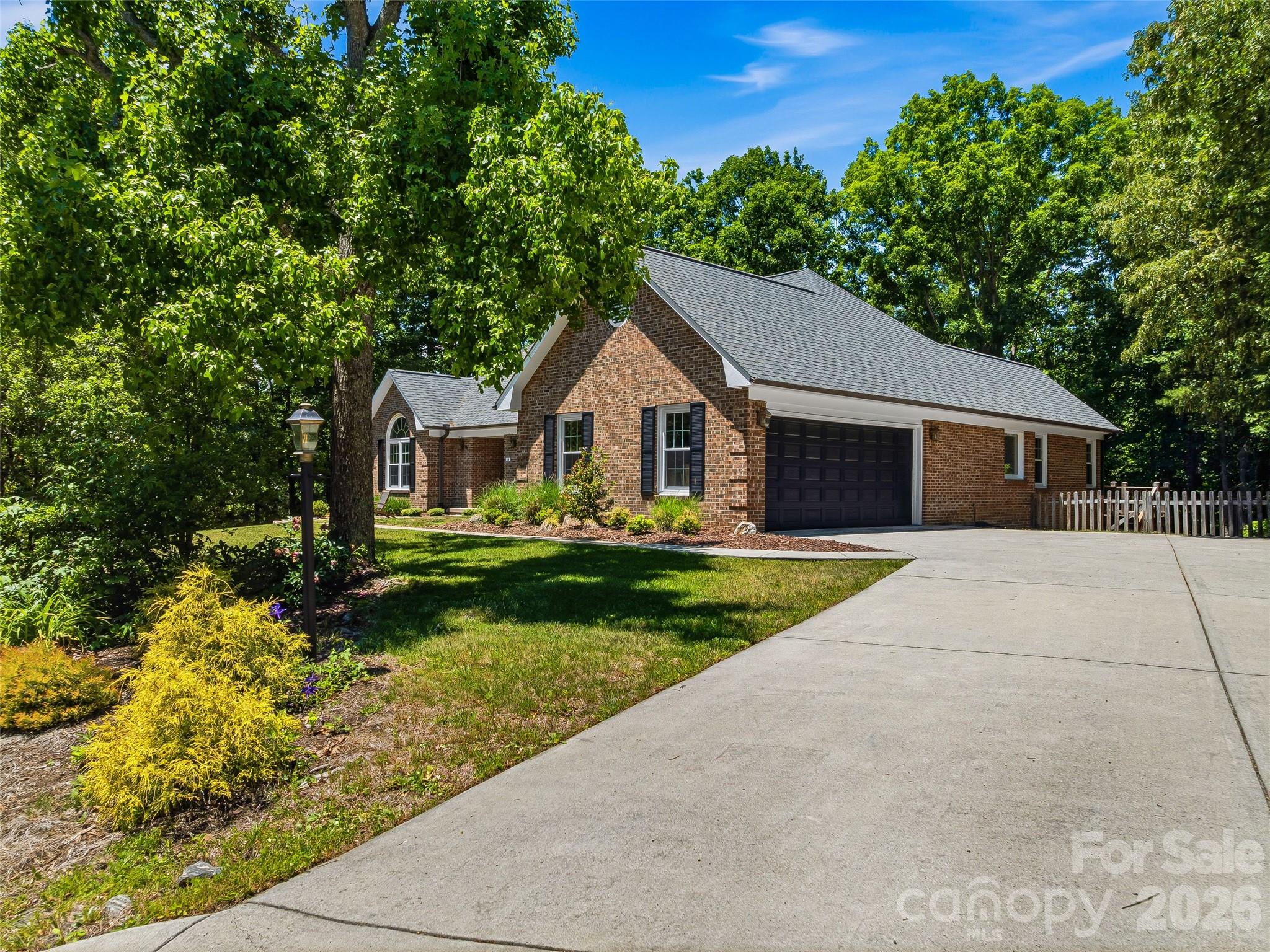 18 High Bluff Drive — Weaverville