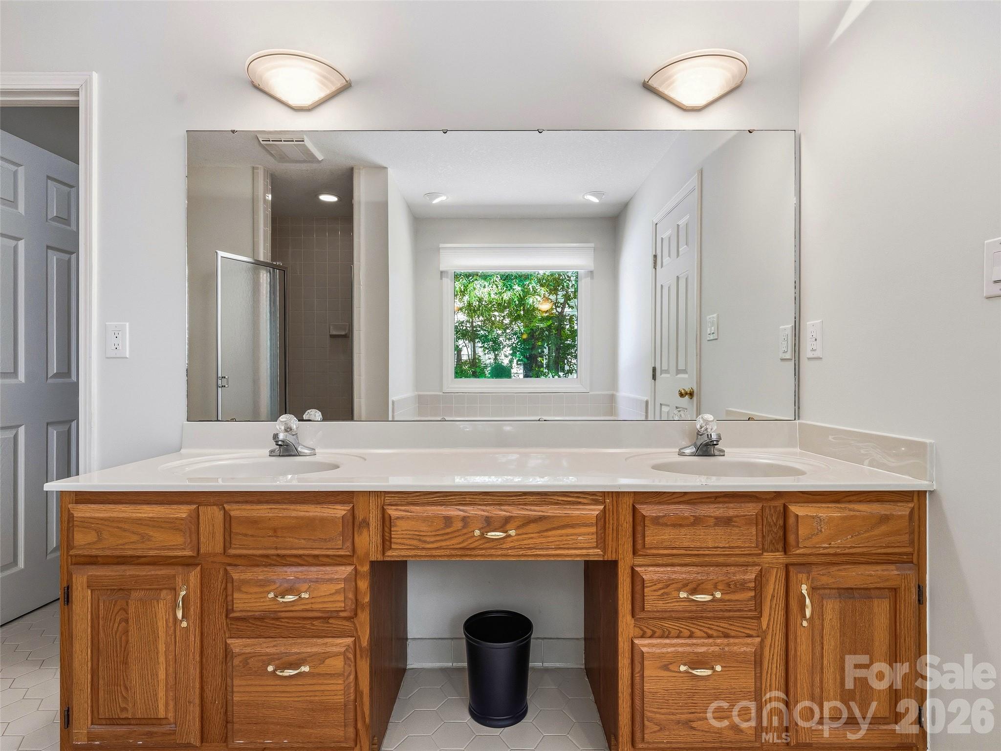 18 High Bluff Drive — Weaverville