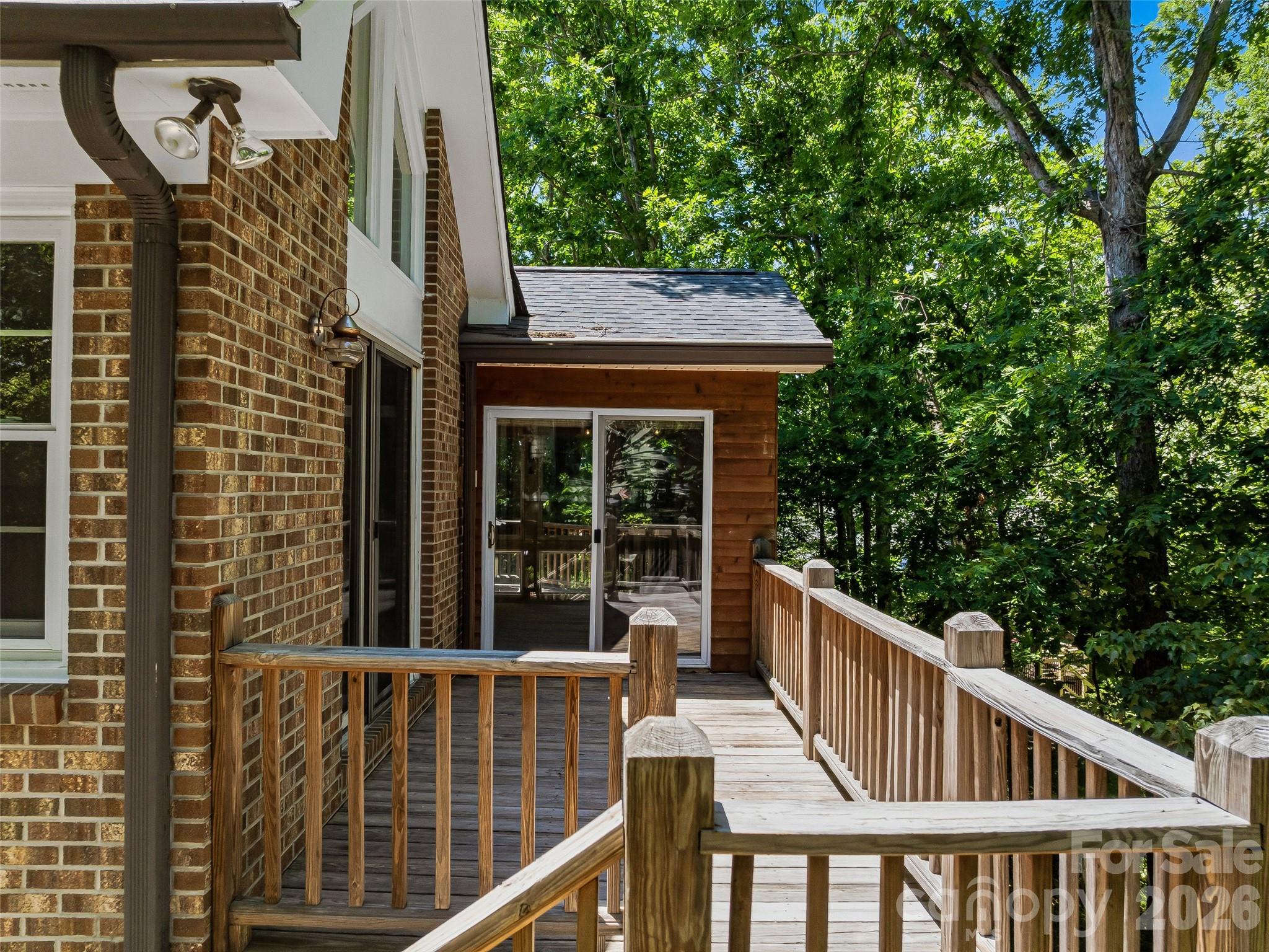 18 High Bluff Drive — Weaverville