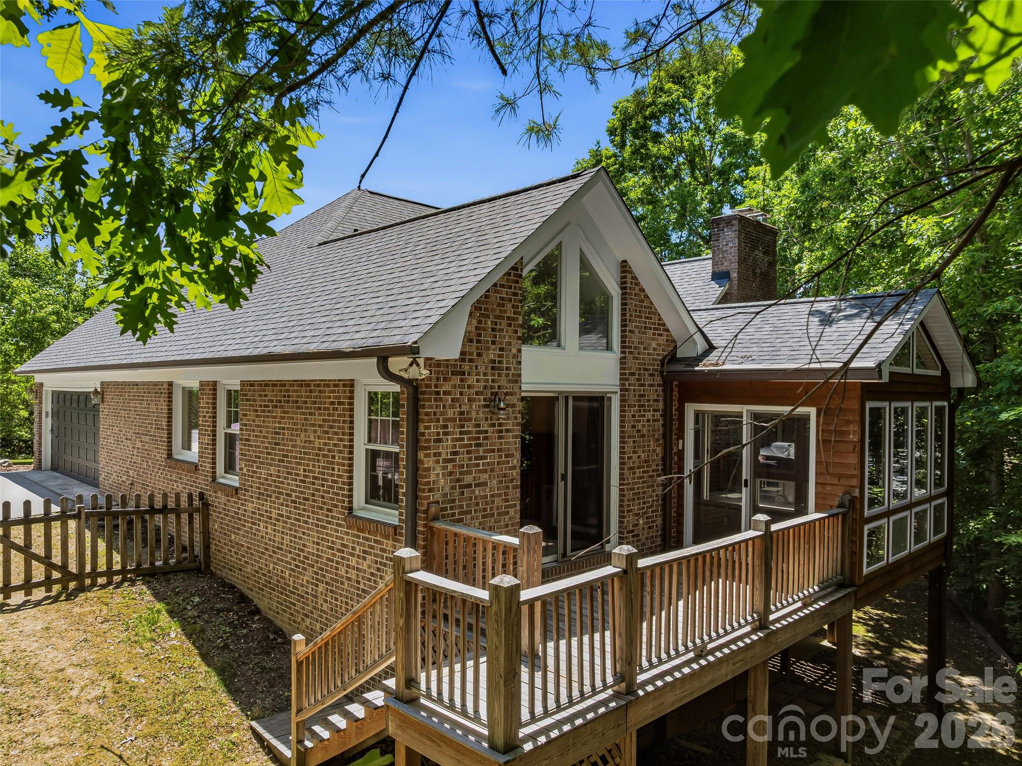 18 High Bluff Drive — Weaverville