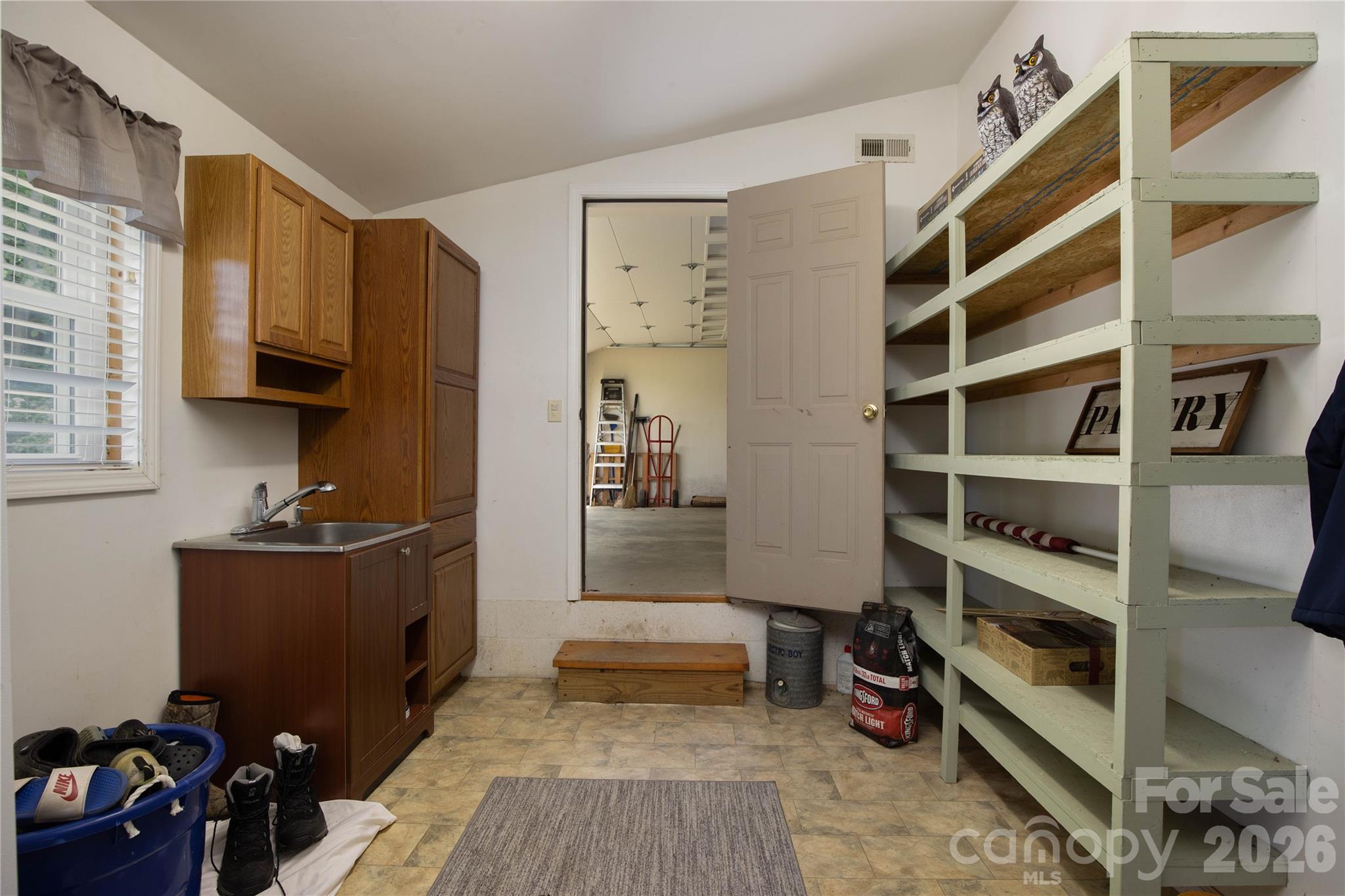 84 Sheets Farm Road — Bakersville