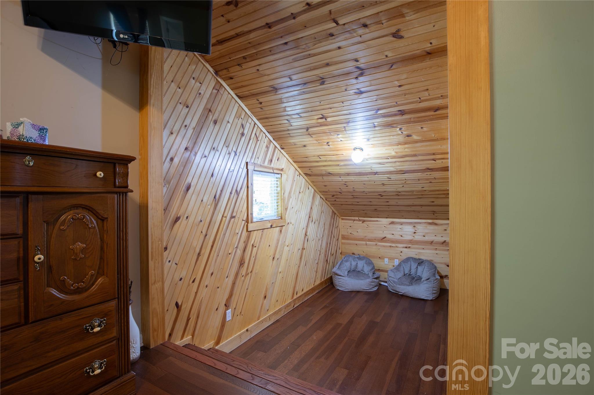 84 Sheets Farm Road — Bakersville