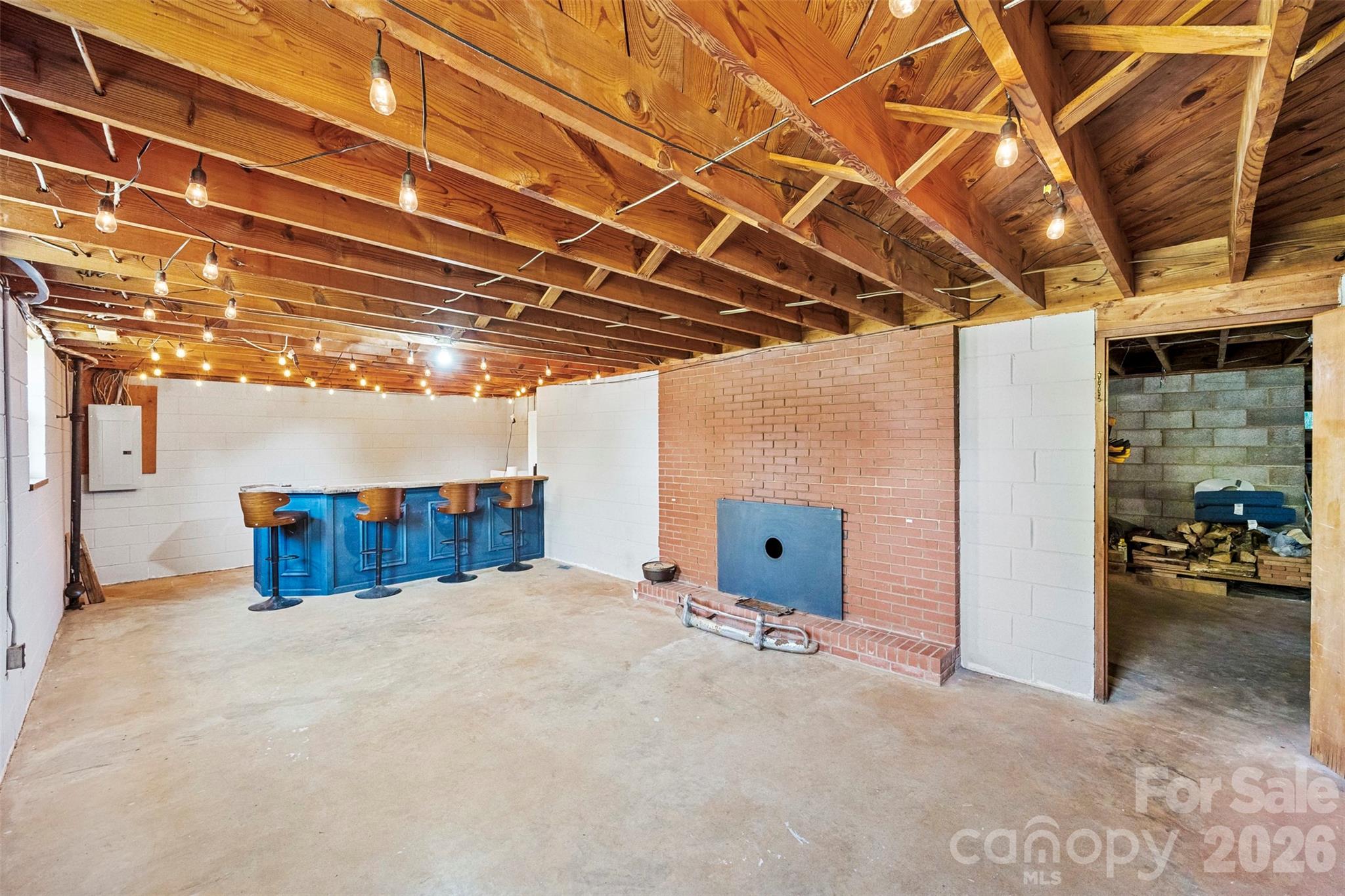 202 Museum Road — Statesville