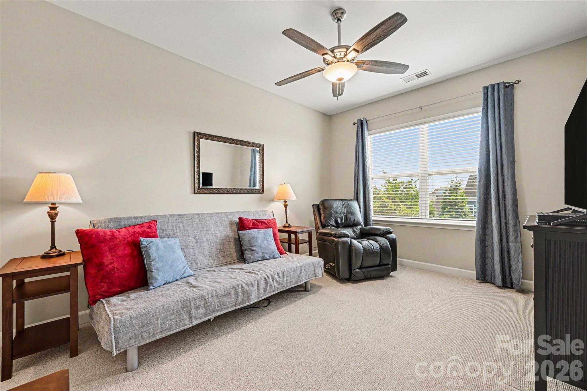 2507 Lochview Street — Pineville
