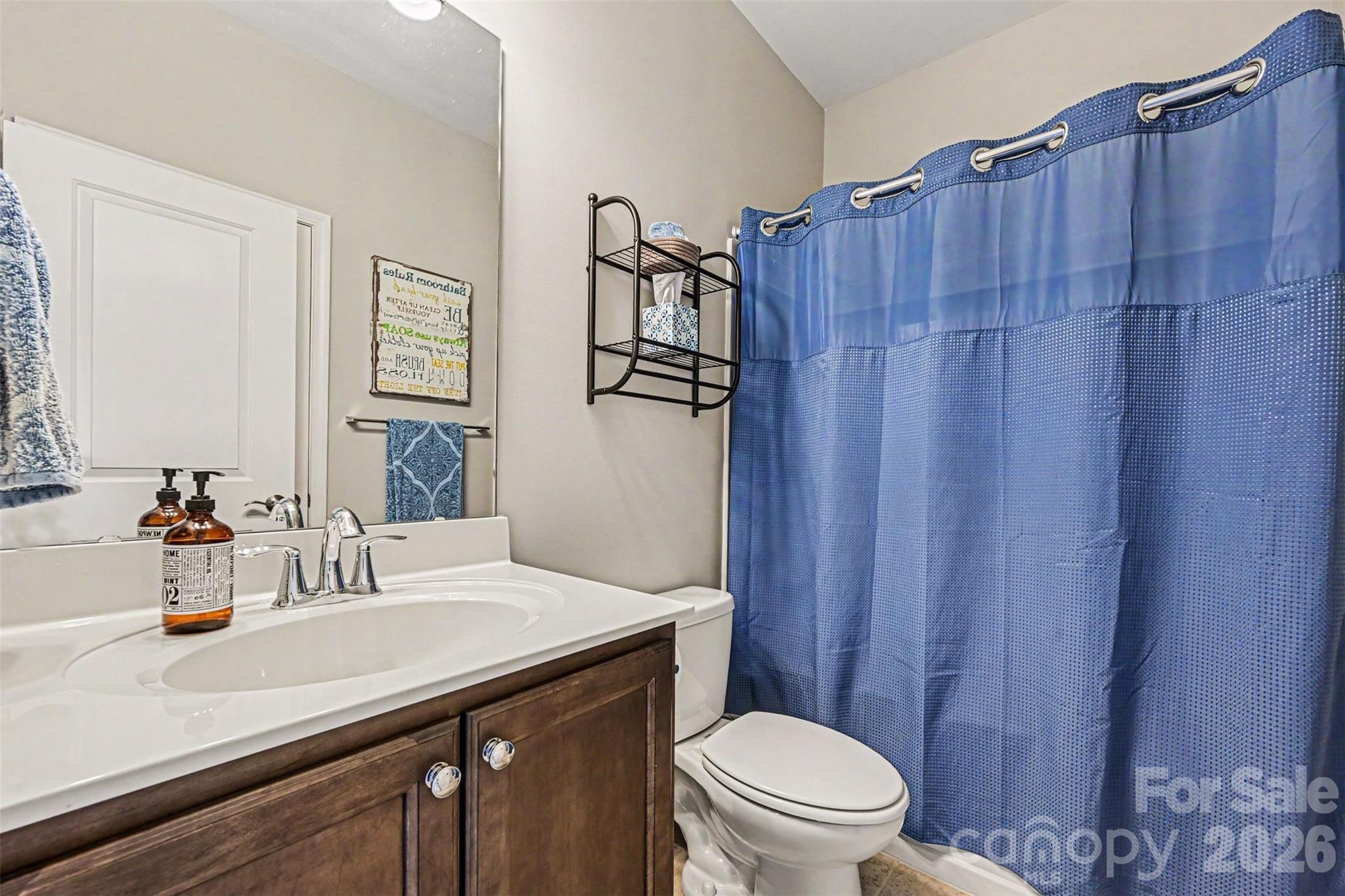 2507 Lochview Street — Pineville