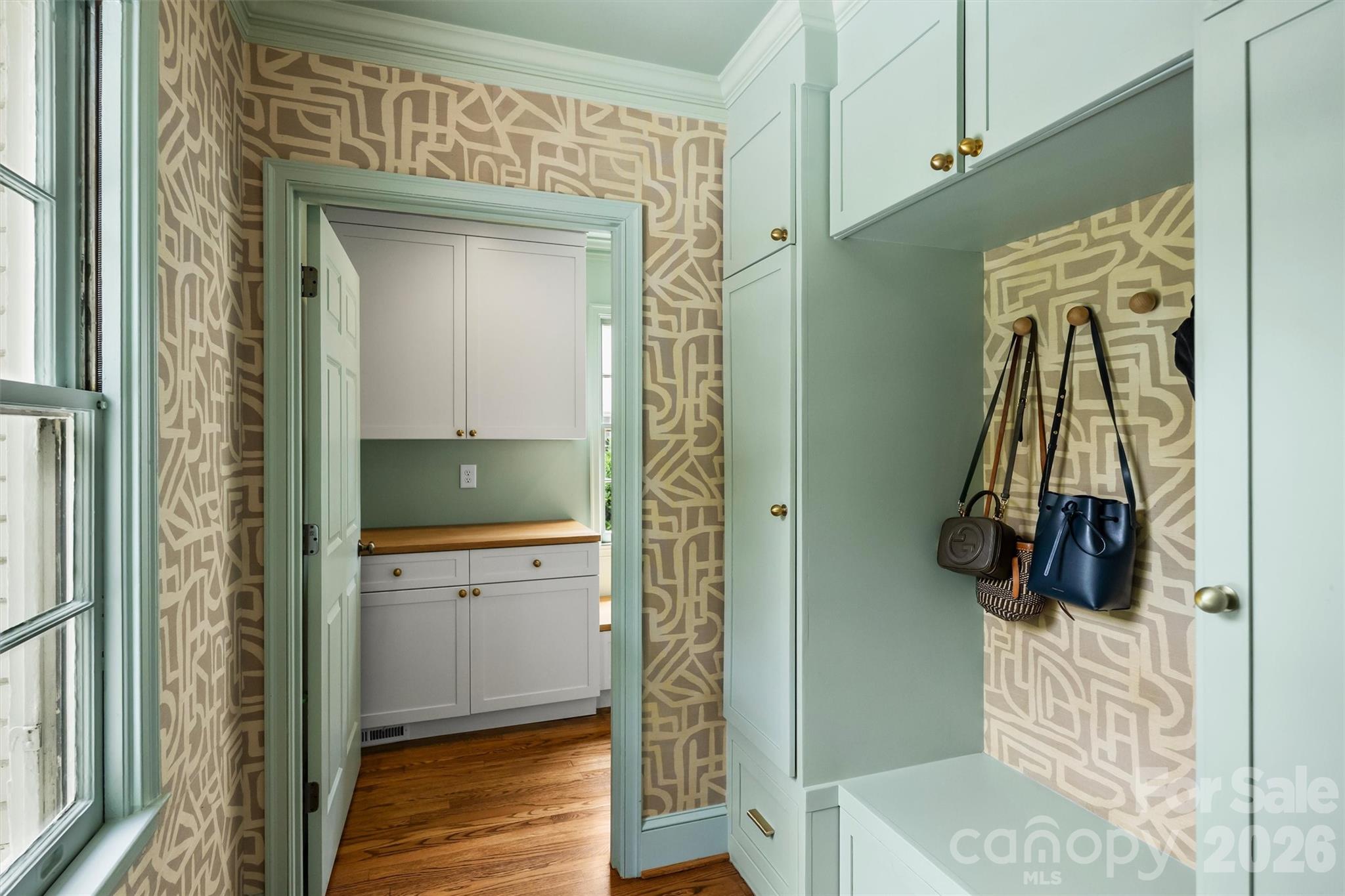 2421 Hassell Place — Charlotte