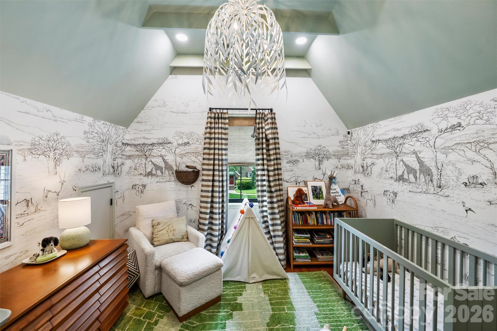 2421 Hassell Place — Charlotte