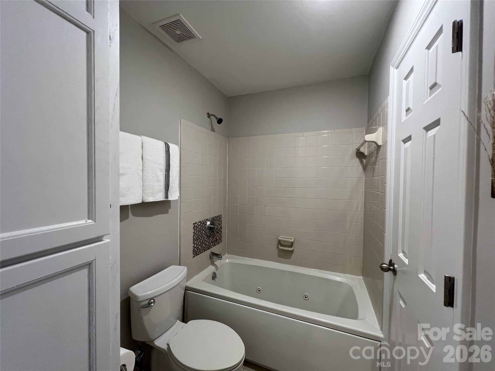 9041 J M Keynes Drive — Charlotte