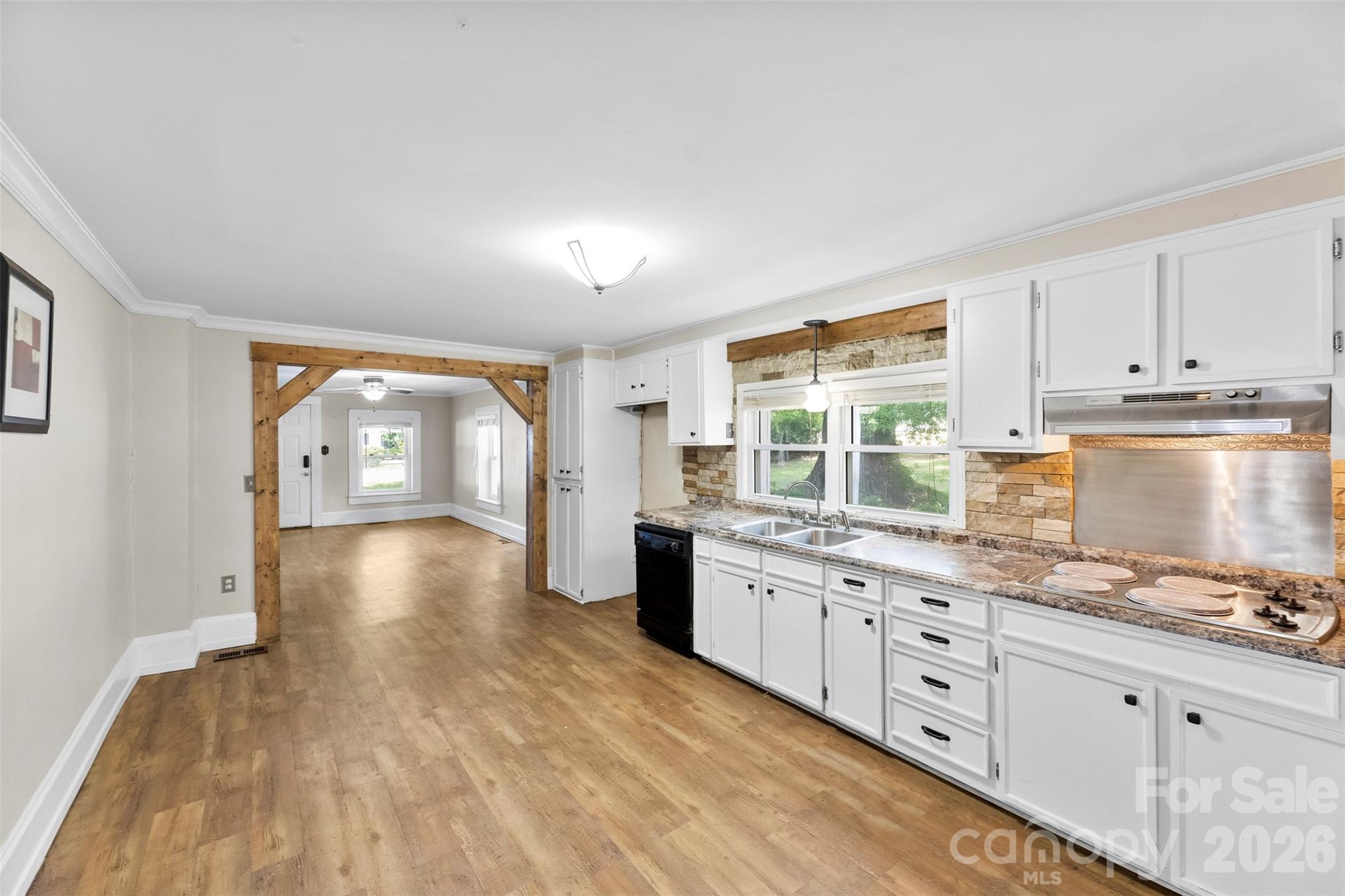 602 E Lee Avenue — Bessemer City