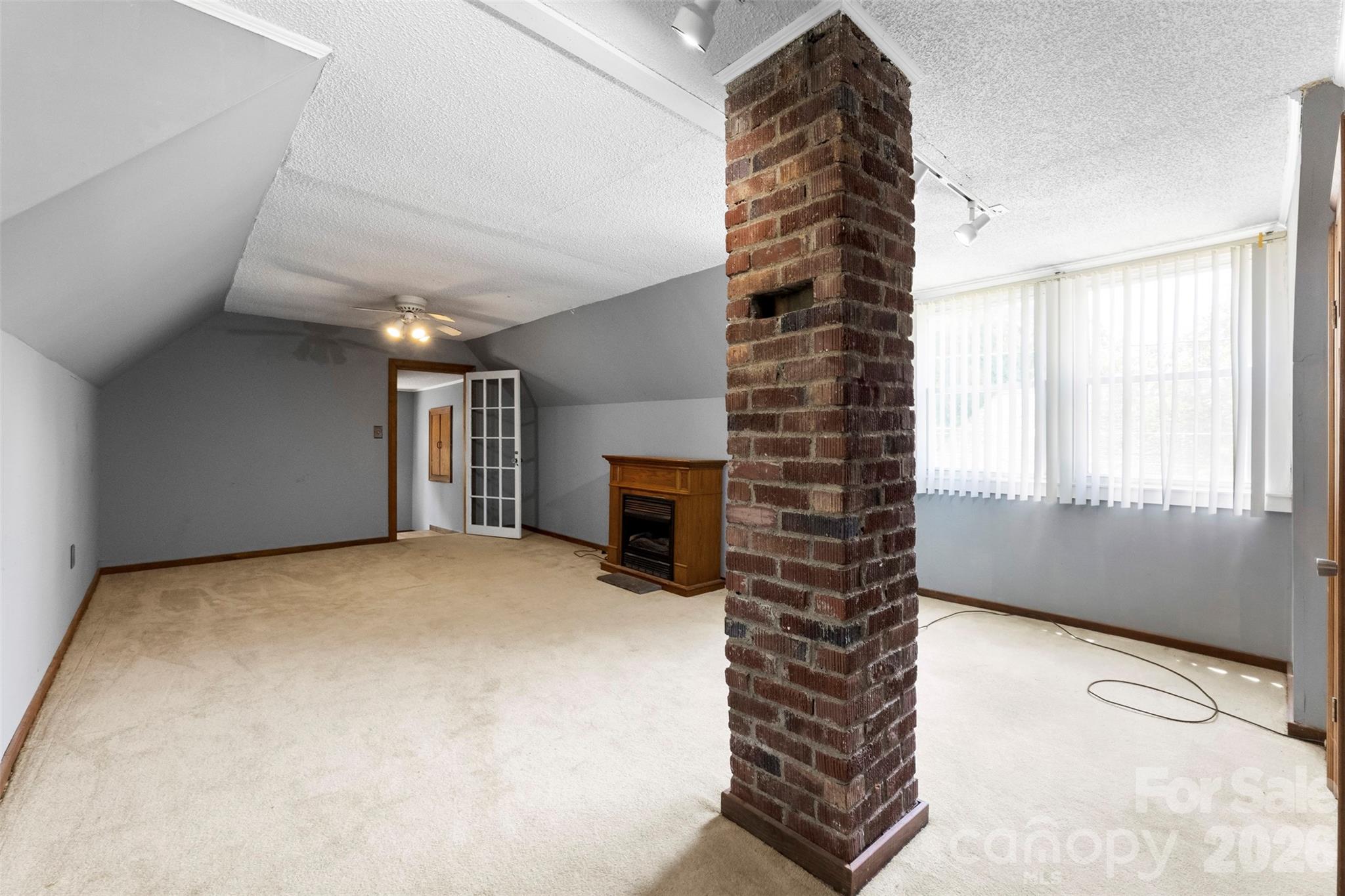 602 E Lee Avenue — Bessemer City