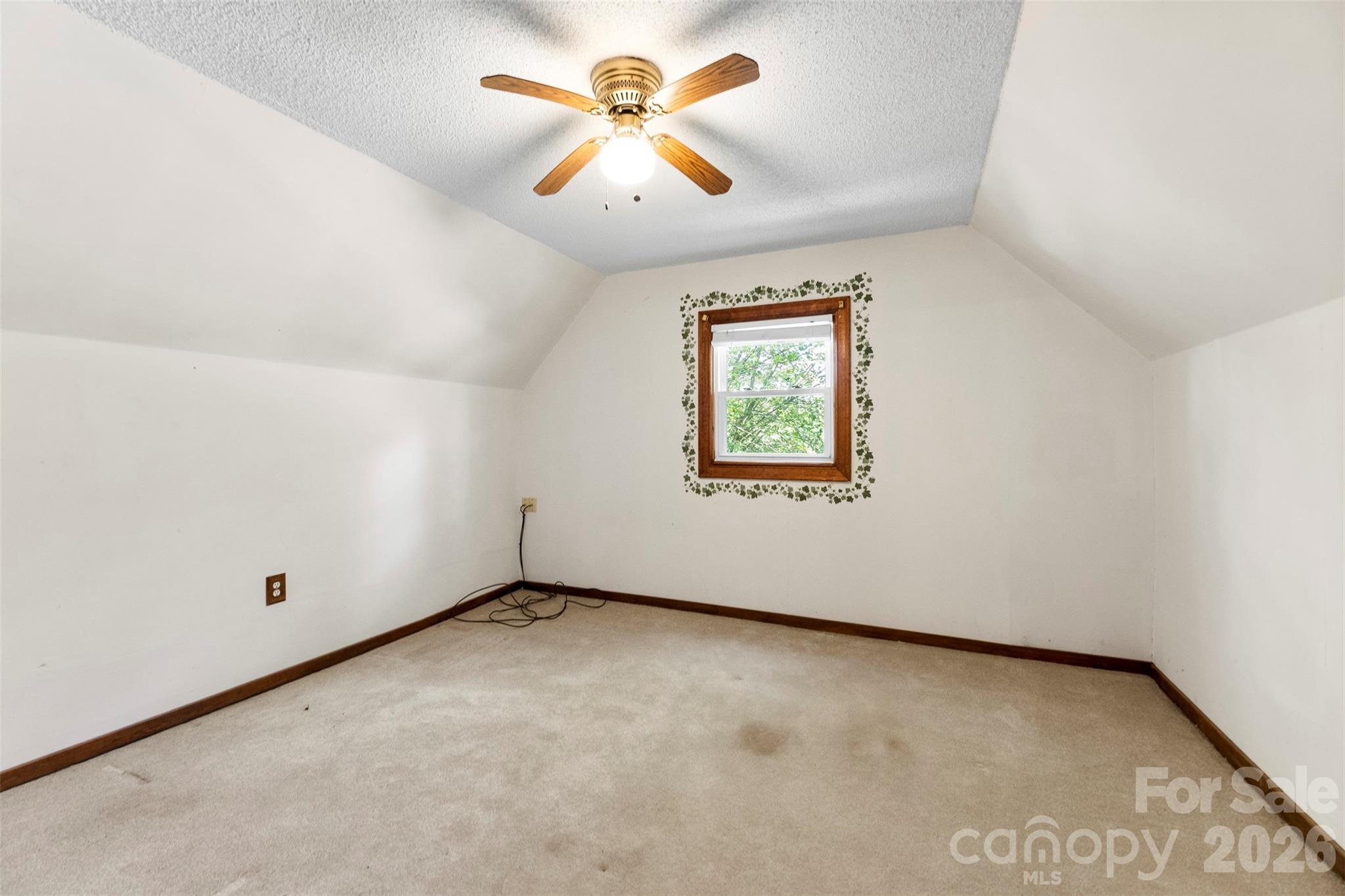 602 E Lee Avenue — Bessemer City