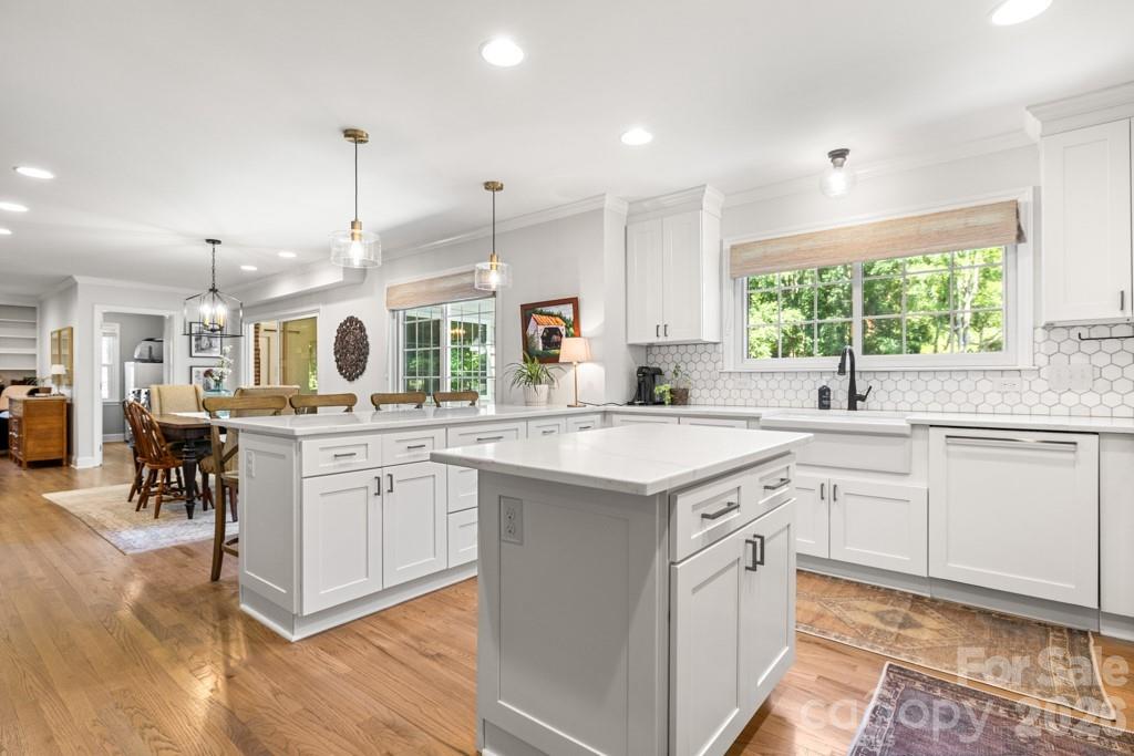 7814 Bradenton Drive — Charlotte