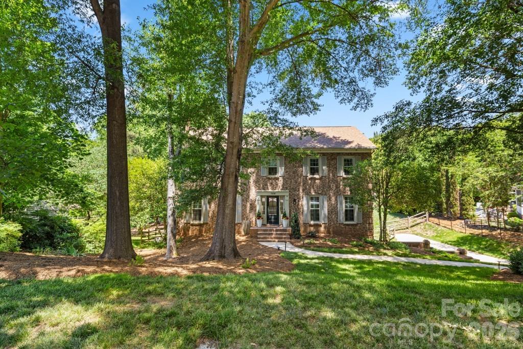 7814 Bradenton Drive — Charlotte