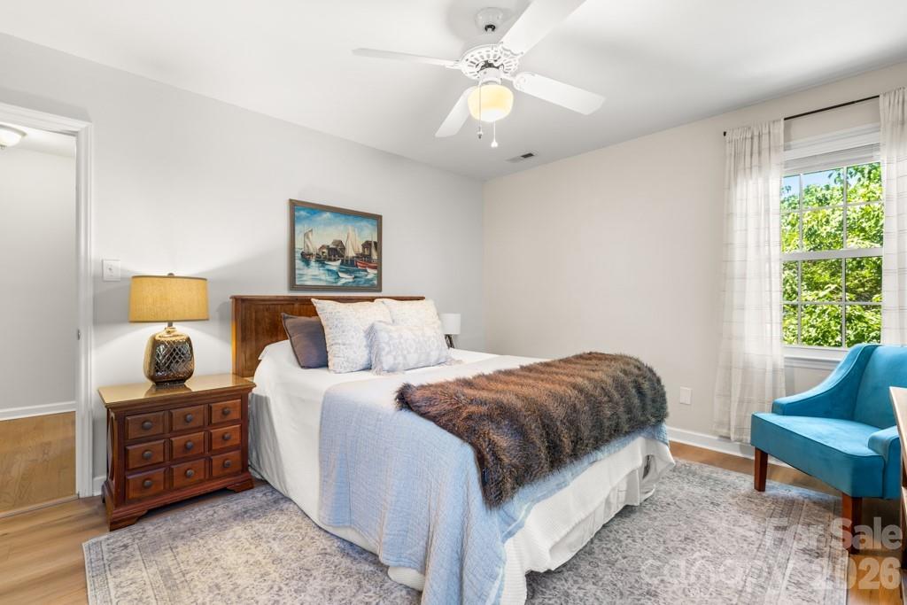 7814 Bradenton Drive — Charlotte