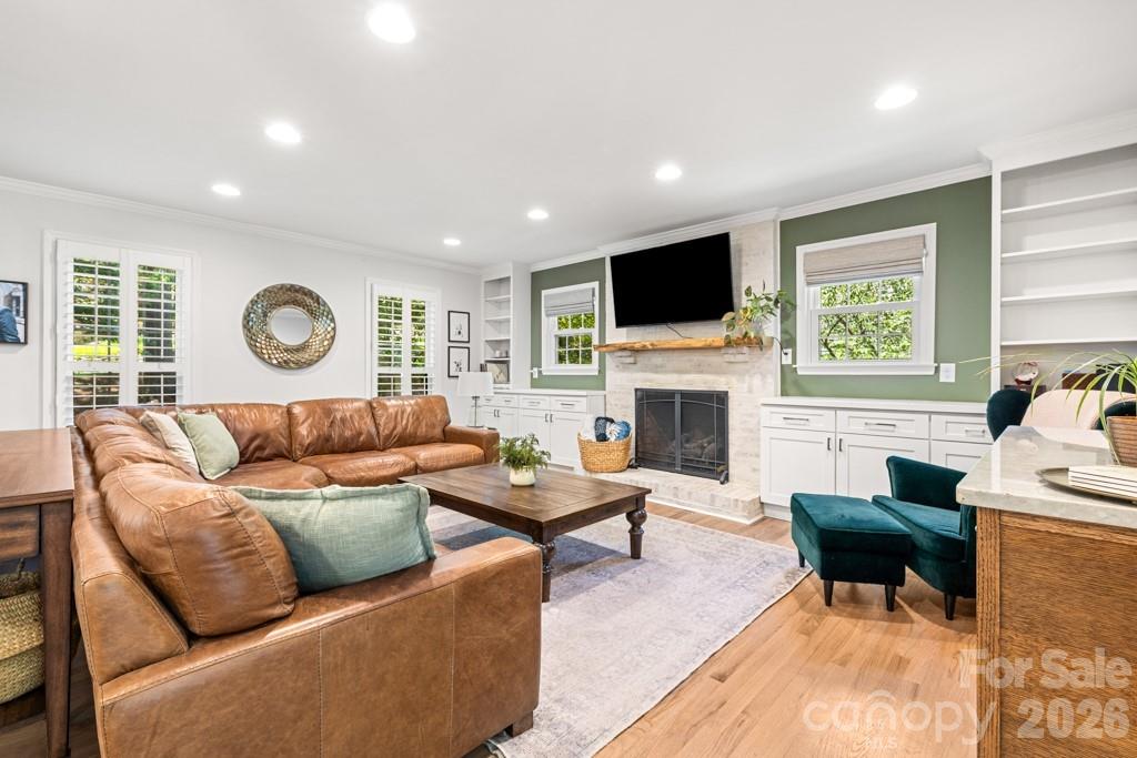 7814 Bradenton Drive — Charlotte