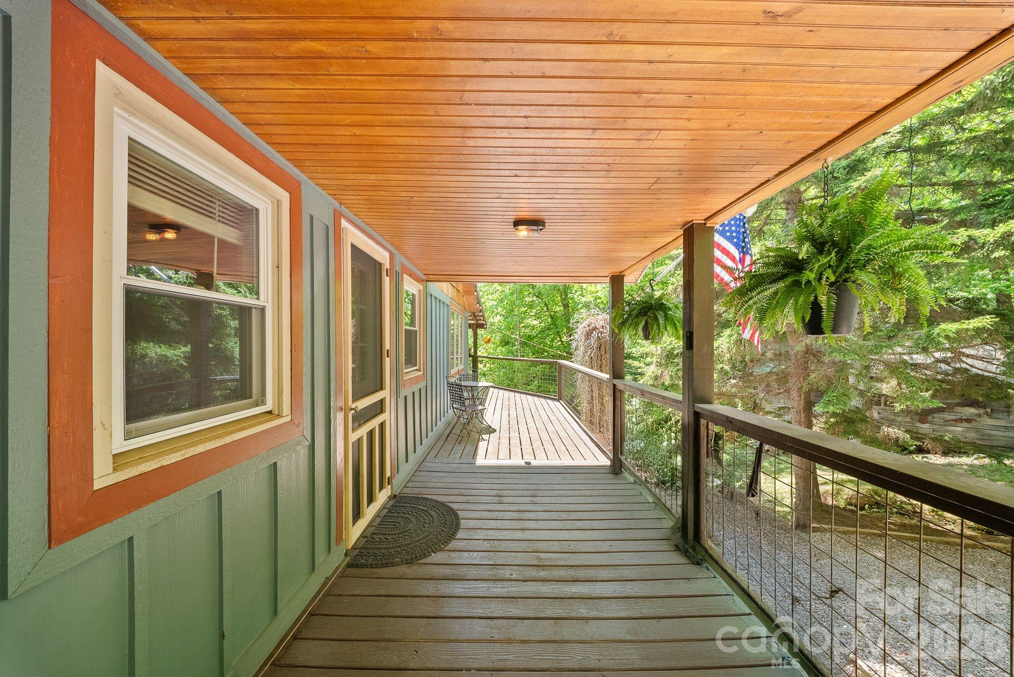 4606 Hemphill Road — Waynesville