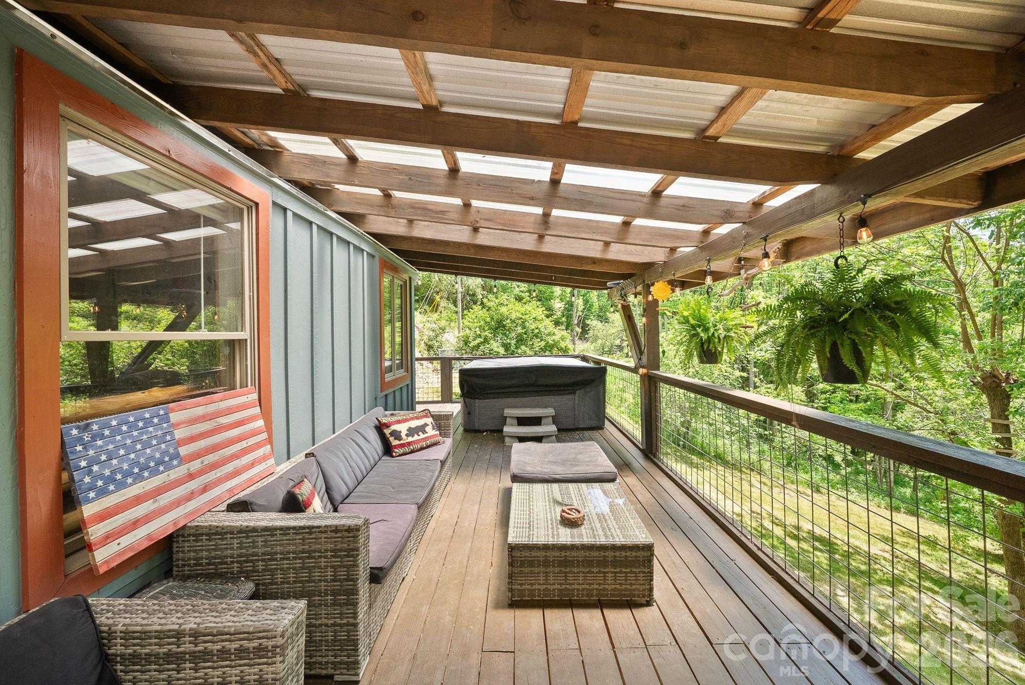 4606 Hemphill Road — Waynesville