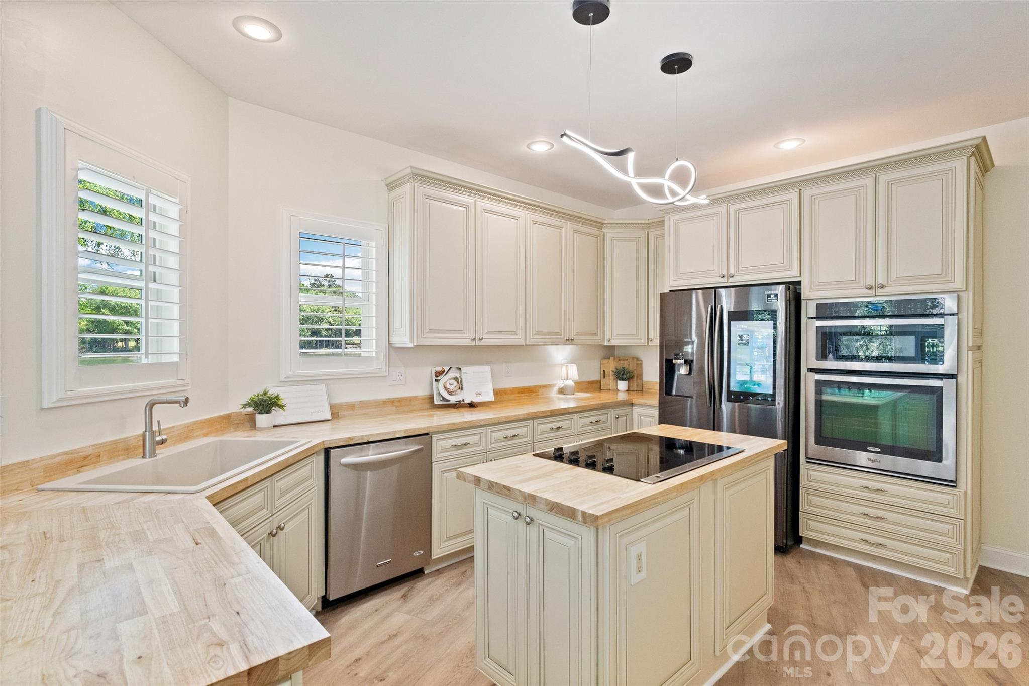 3911 Sandy Point Drive — York