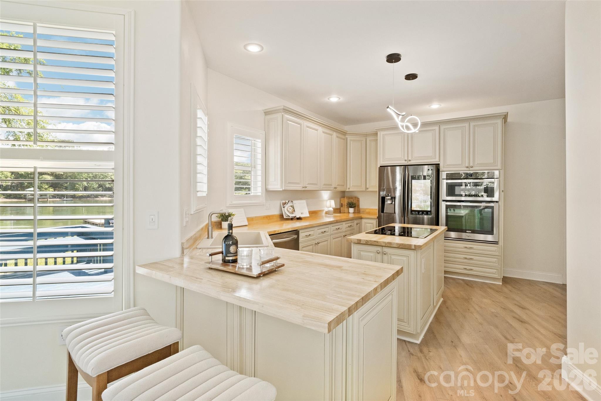 3911 Sandy Point Drive — York
