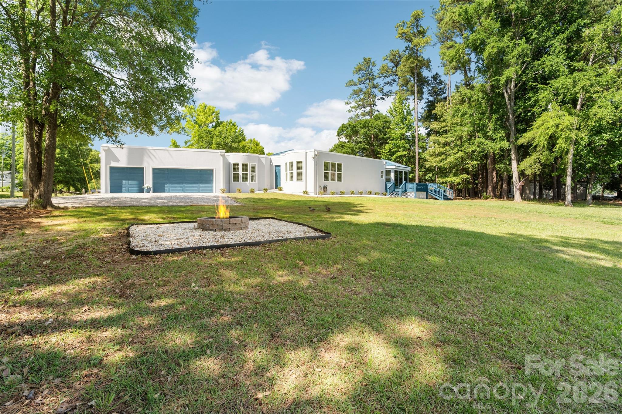 3911 Sandy Point Drive — York