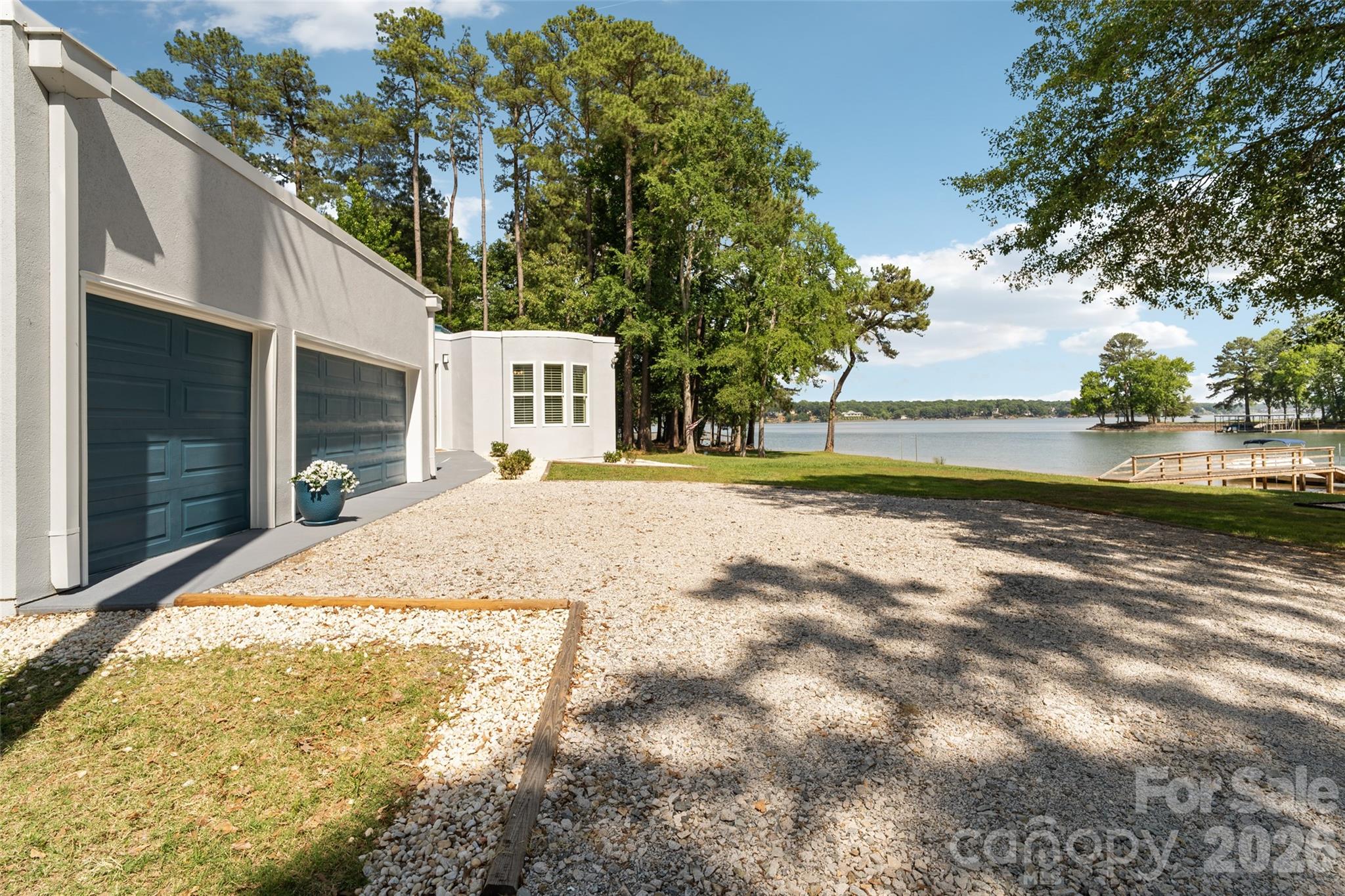 3911 Sandy Point Drive — York