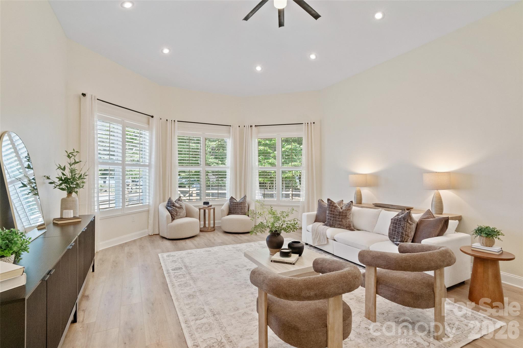 3911 Sandy Point Drive — York