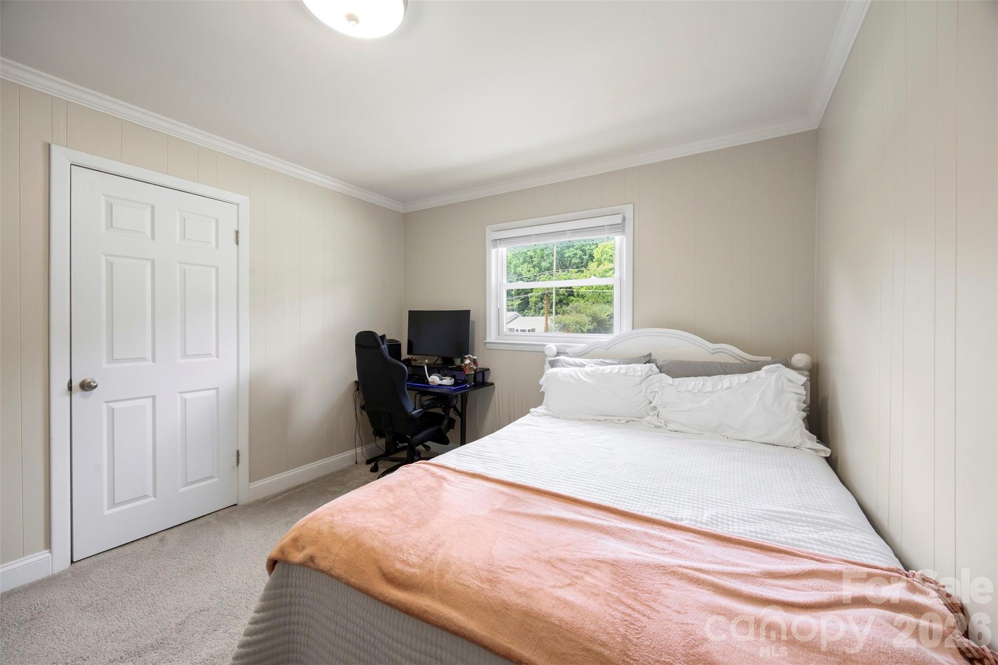 2109 Hollandale Drive — Gastonia