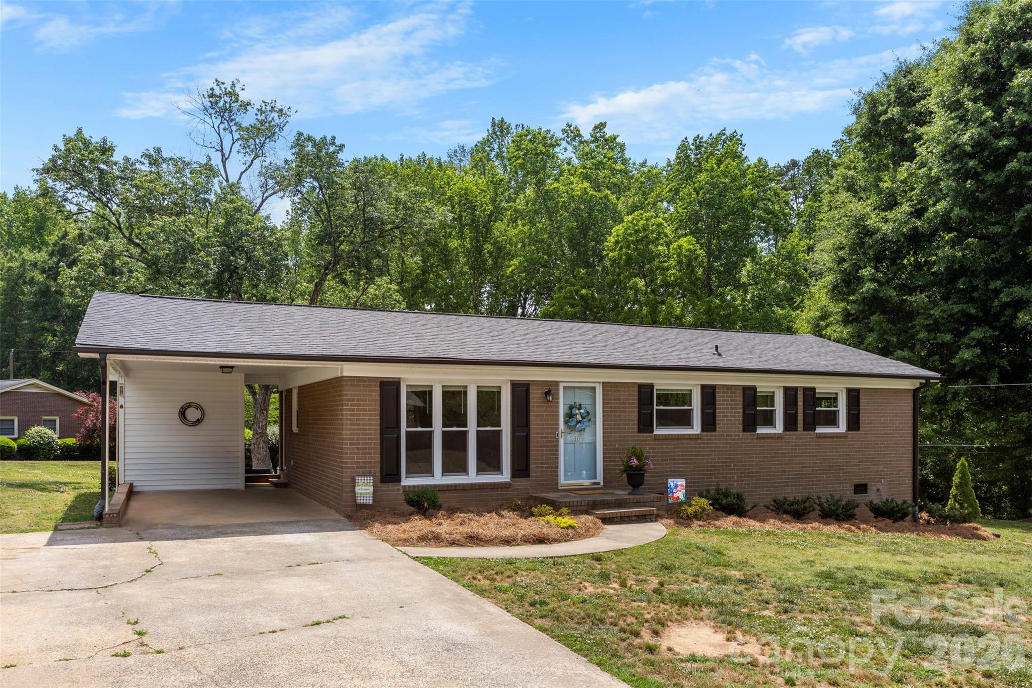 2109 Hollandale Drive — Gastonia