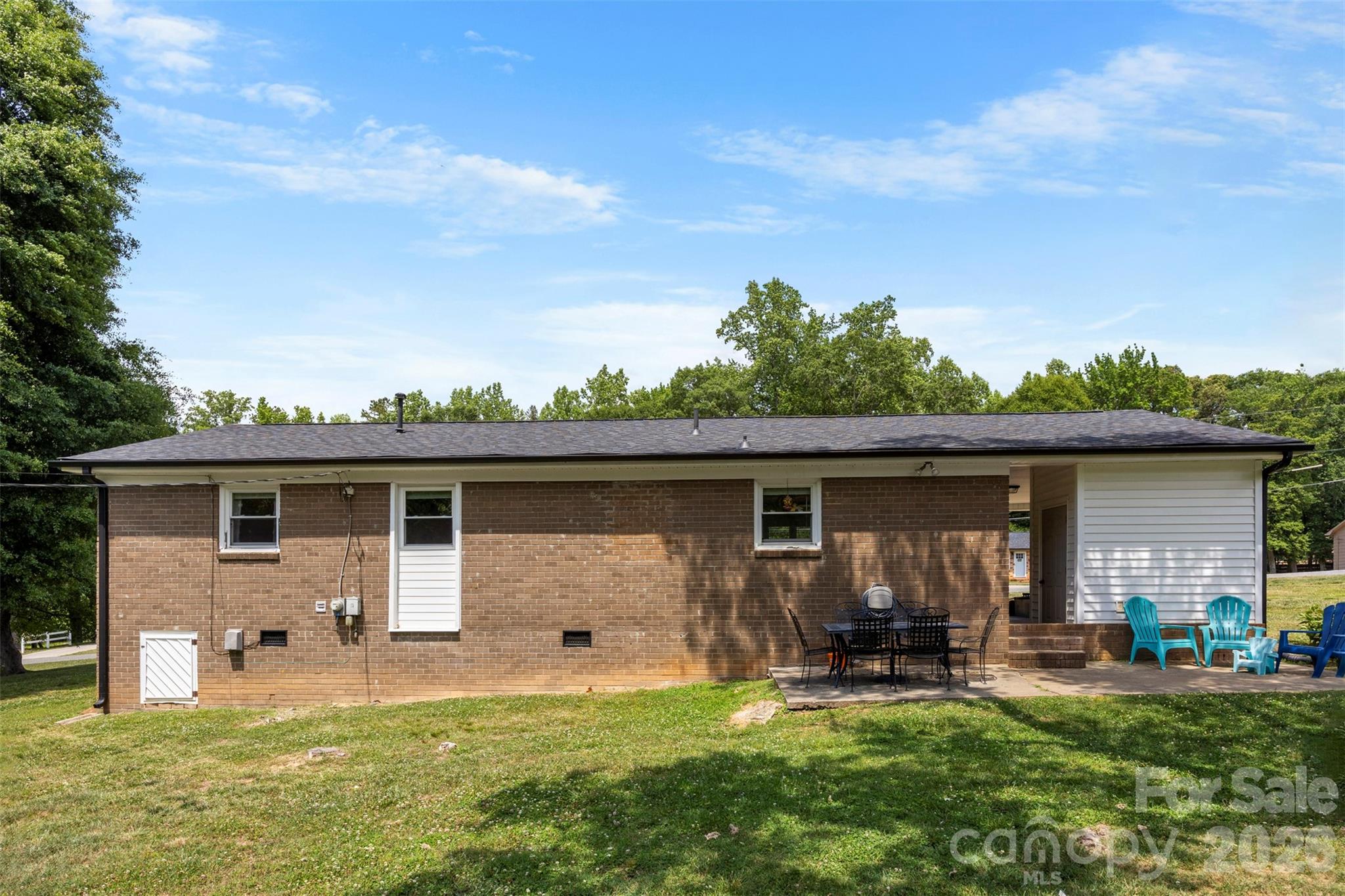 2109 Hollandale Drive — Gastonia