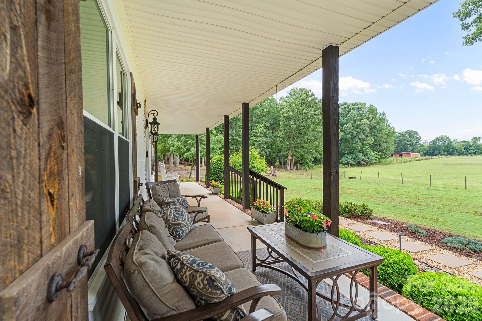 1744 Lowe Drive — Catawba